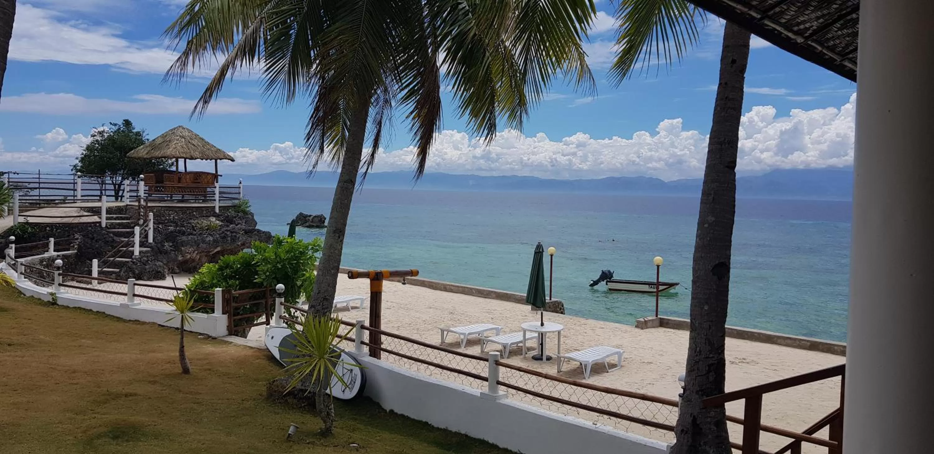 Beach in Tauig Beach Resort