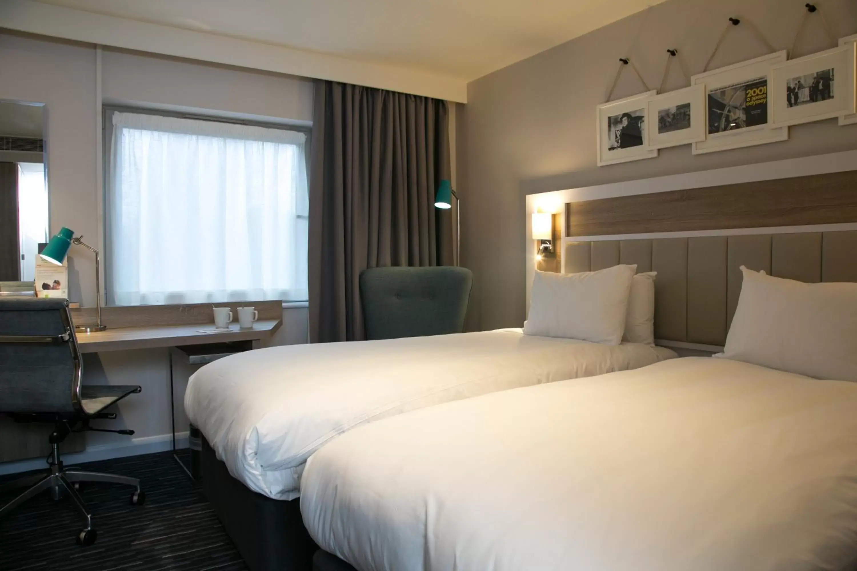 Photo of the whole room, Bed in Holiday Inn London-Shepperton, an IHG Hotel
