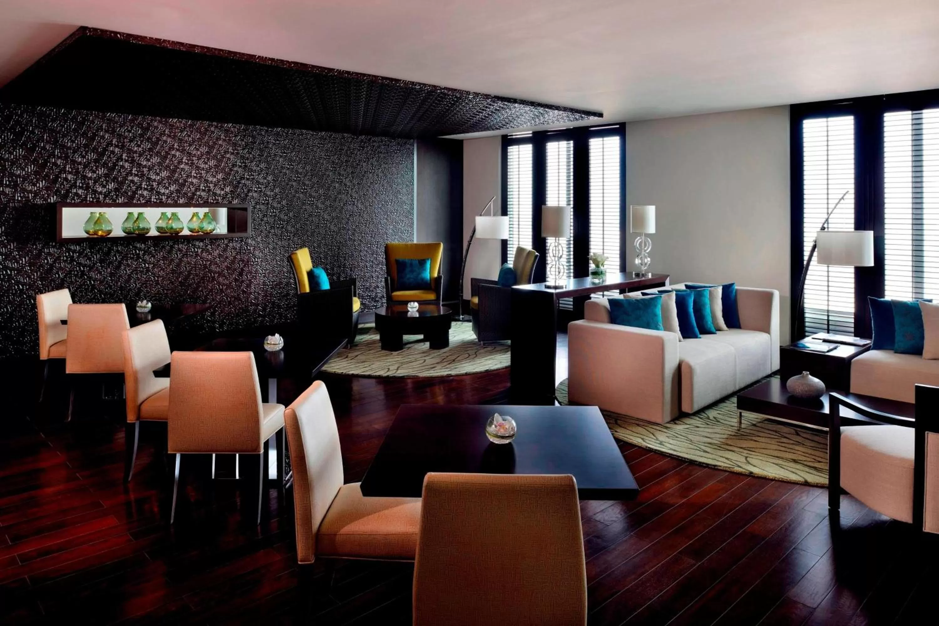 Lounge or bar in Marriott Executive Apartments Al Jaddaf, Dubai