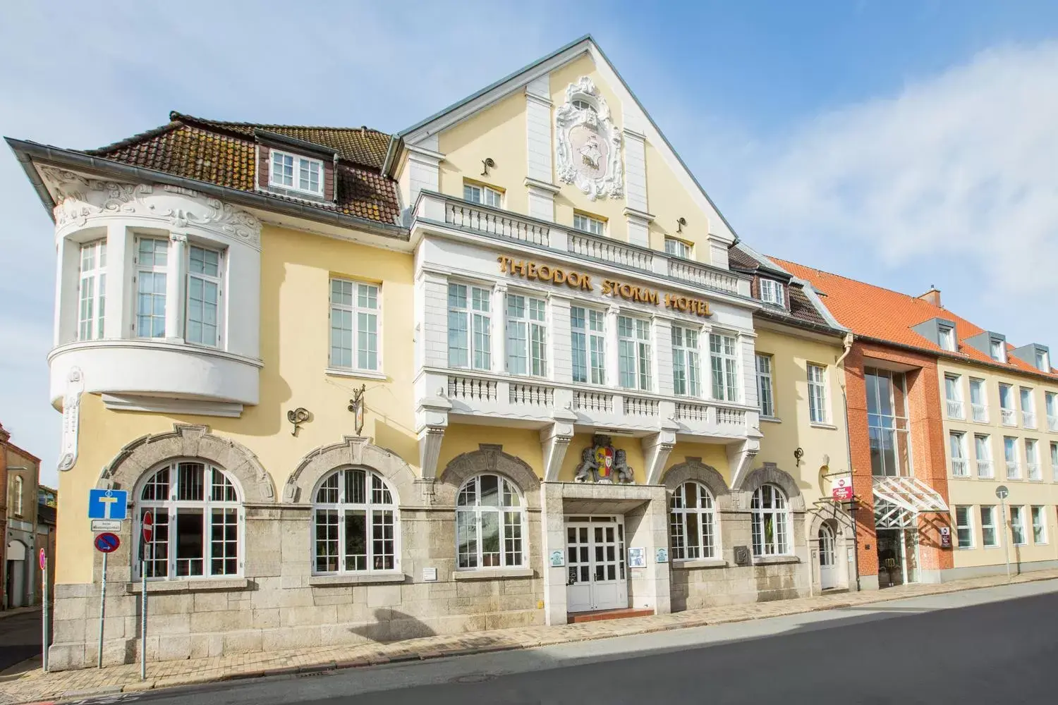 Facade/entrance, Property Building in Best Western Plus Theodor Storm Hotel