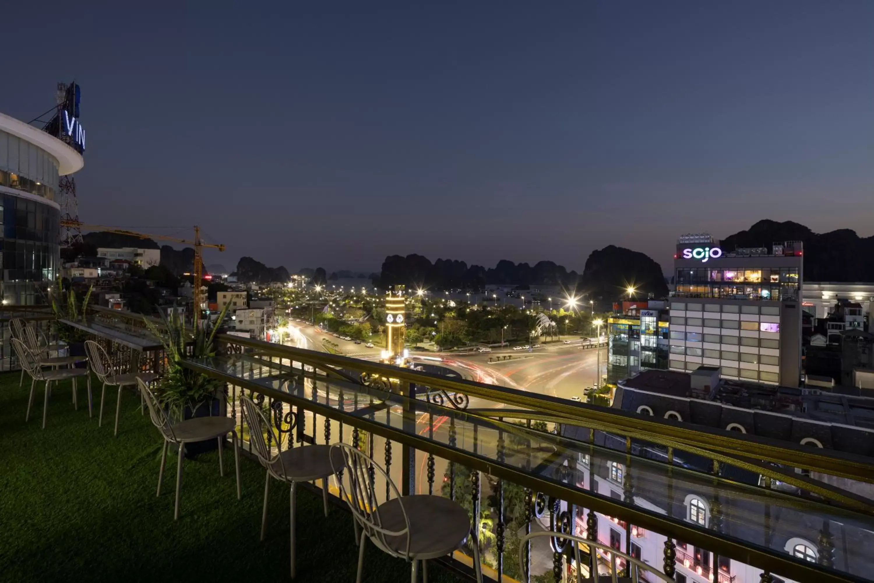 City view in Diamond Luxury Hotel City view in Diamond Luxury Hotel