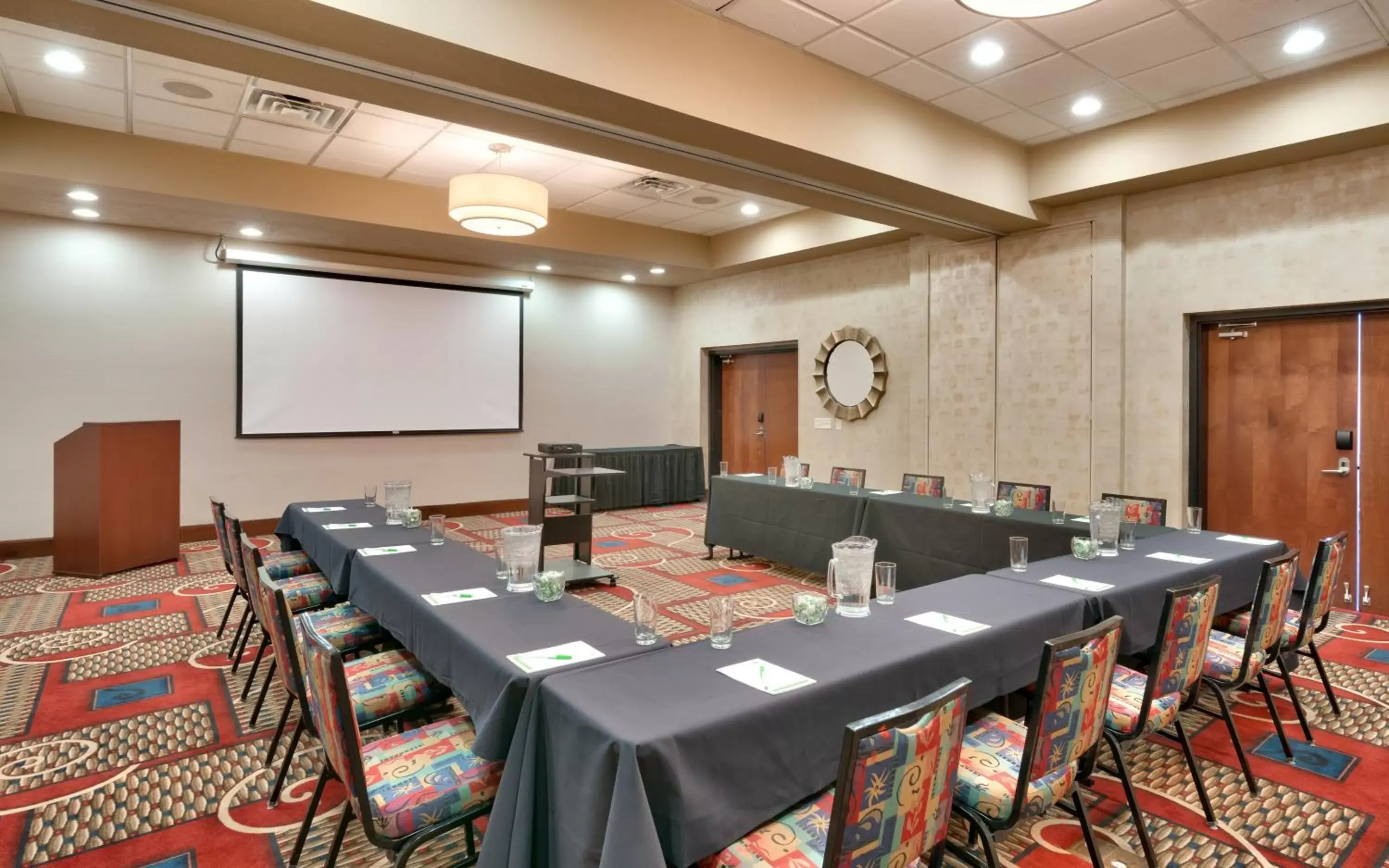 Meeting/conference room in Holiday Inn & Suites Salt Lake City - Airport West, an IHG Hotel