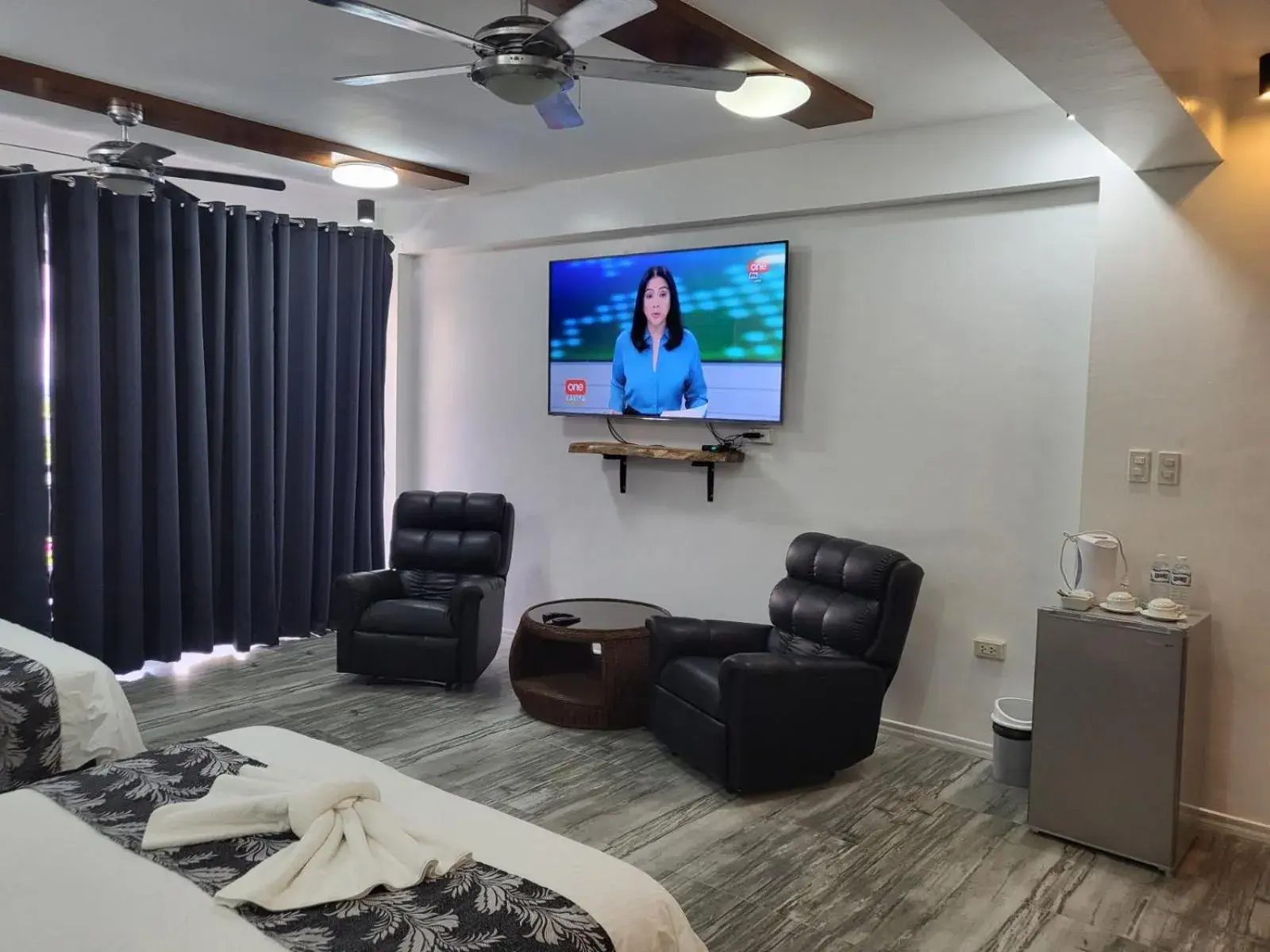 TV and multimedia, Seating Area in Manarra Sea View Resort