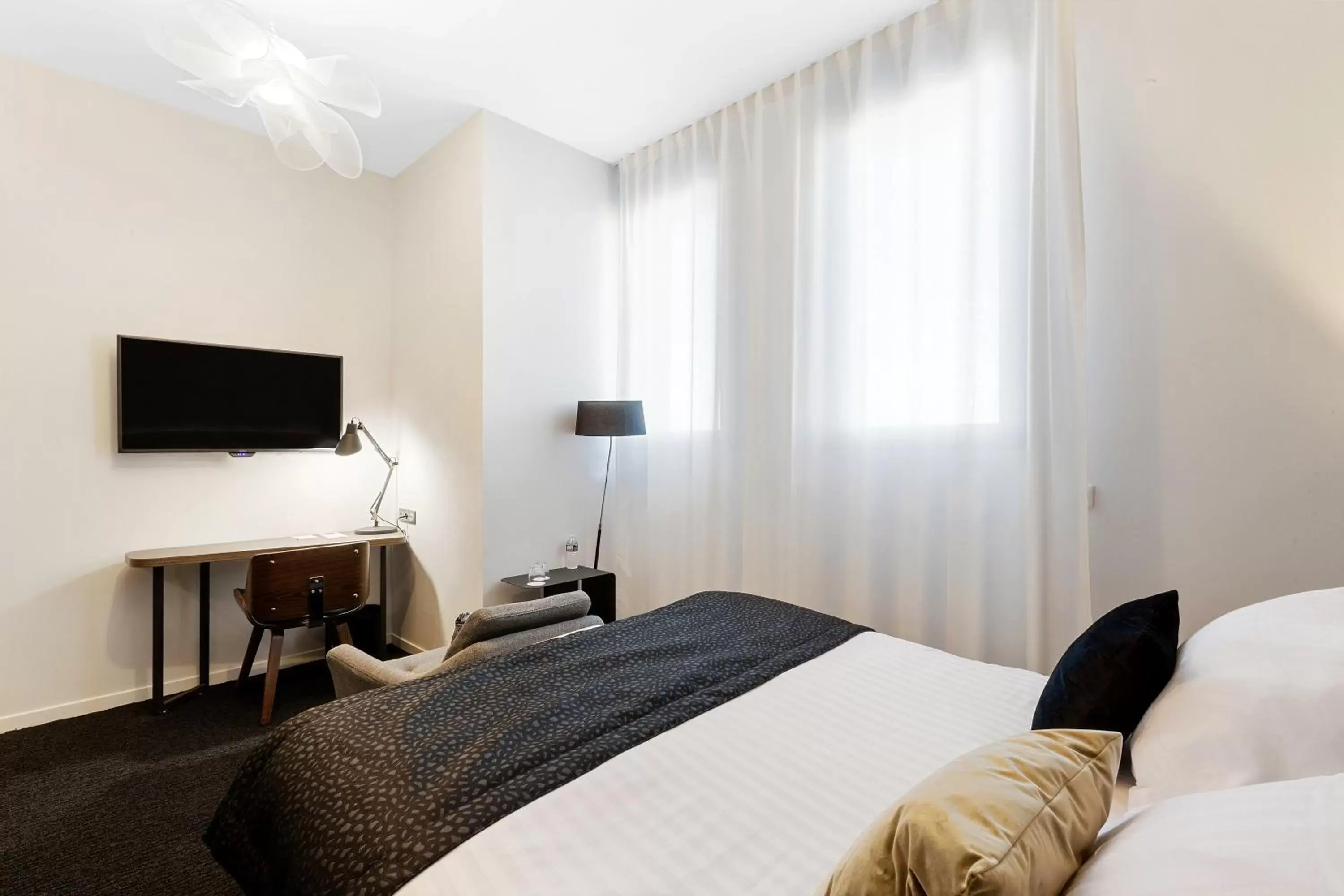 Bed in Best Western Plus Europe Hôtel Brest