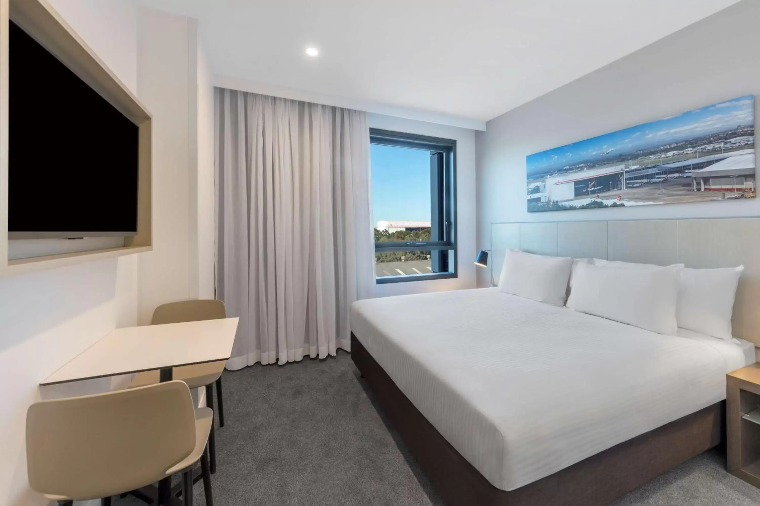 Bedroom in Travelodge Hotel Sydney Airport