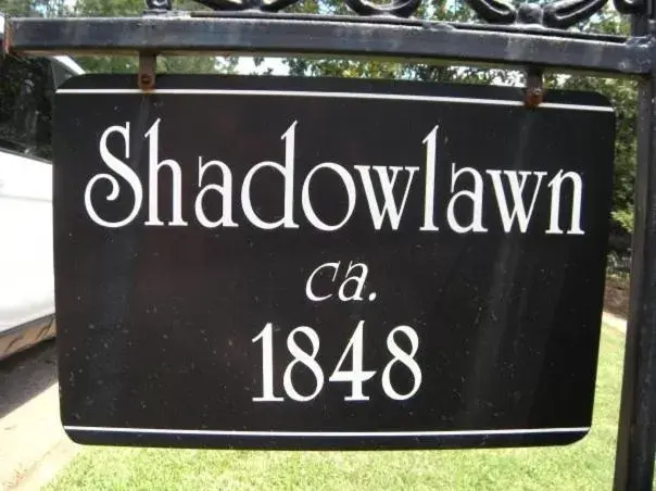 Decorative detail in Shadowlawn Bed and Breakfast