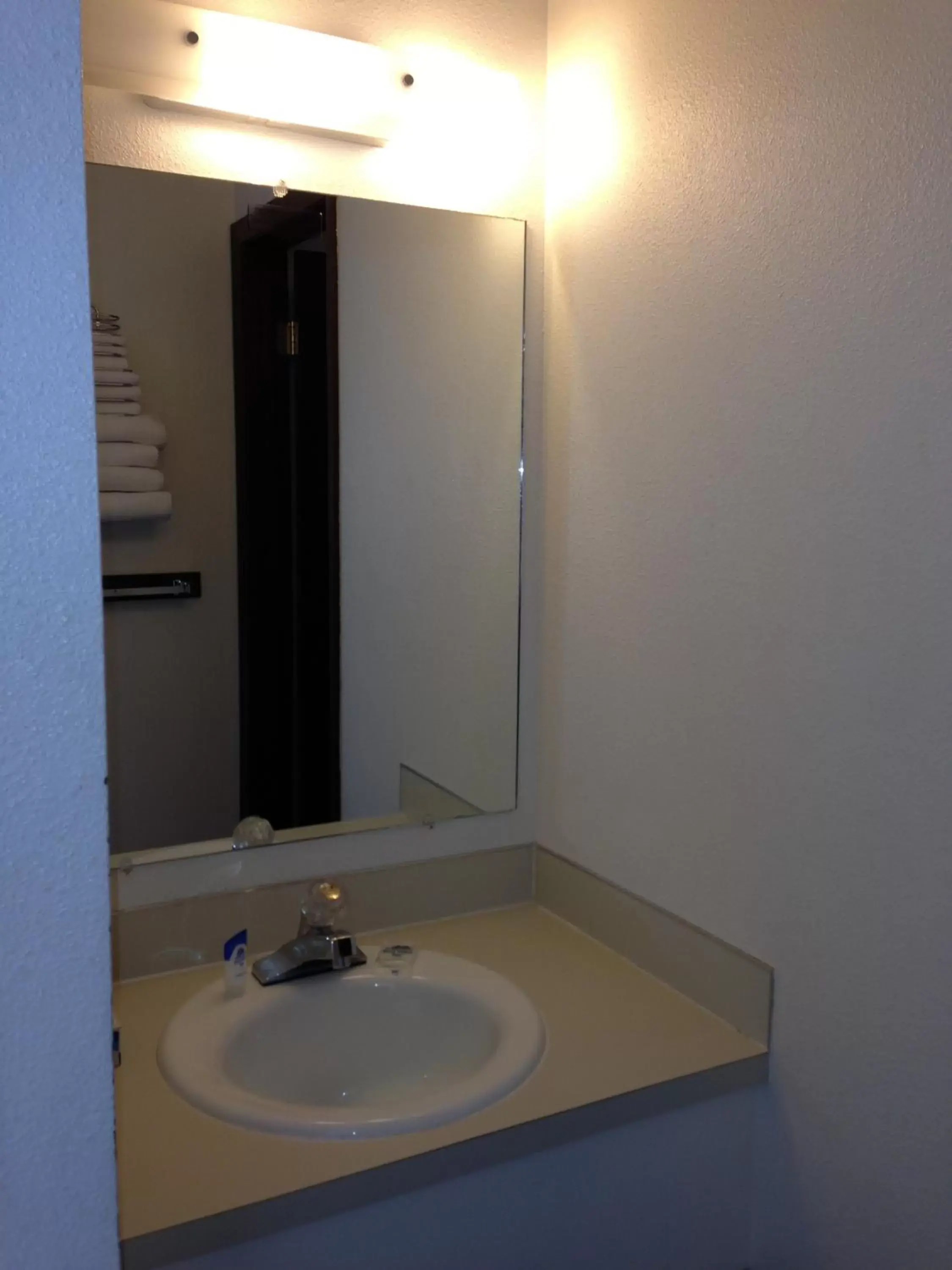 Bathroom in Americas Best Value Inn Laramie