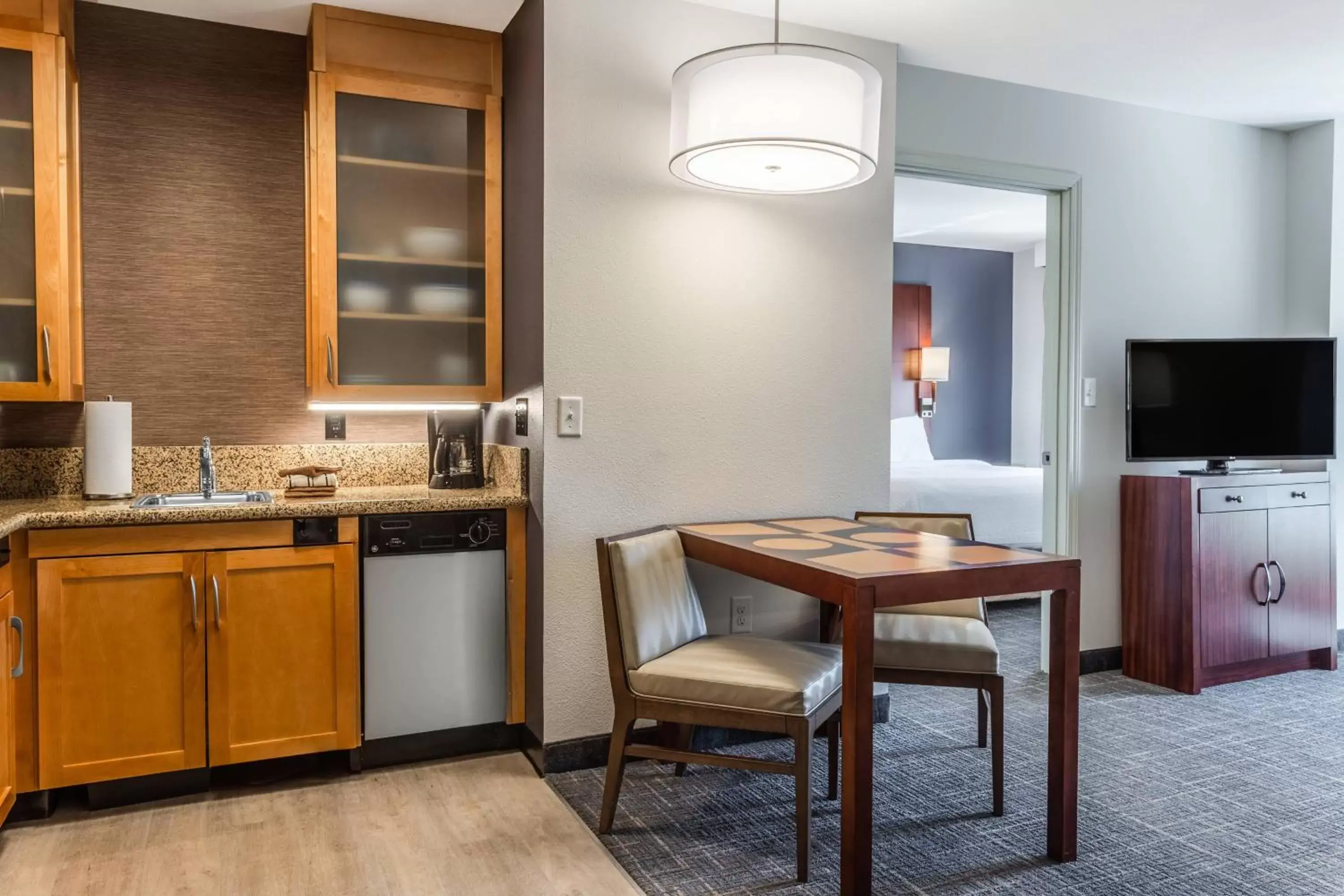 Bedroom, Kitchen/Kitchenette in Residence Inn Duluth