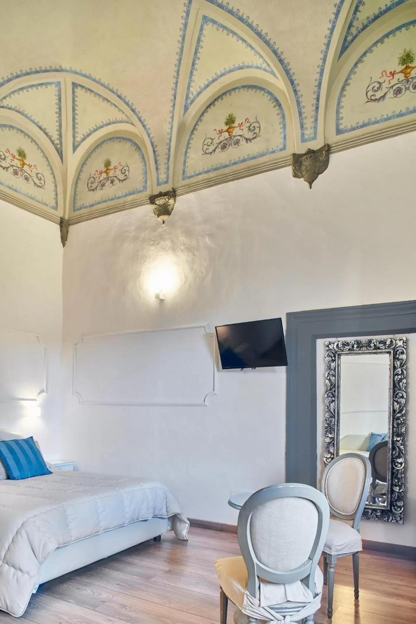 Photo of the whole room, Bed in Palazzo del Magnifico B&B