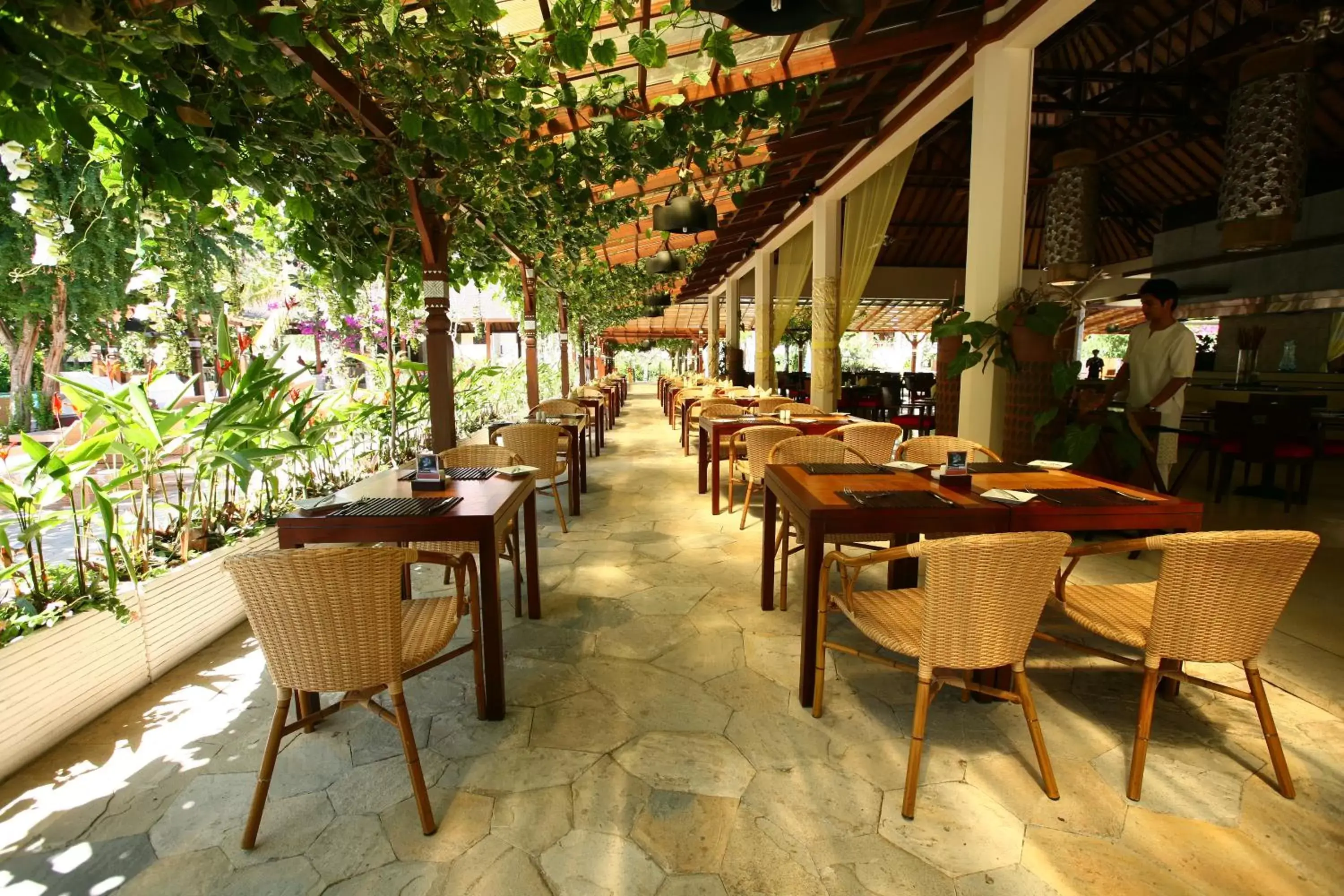 Restaurant/Places to Eat in Novotel Bali Nusa Dua