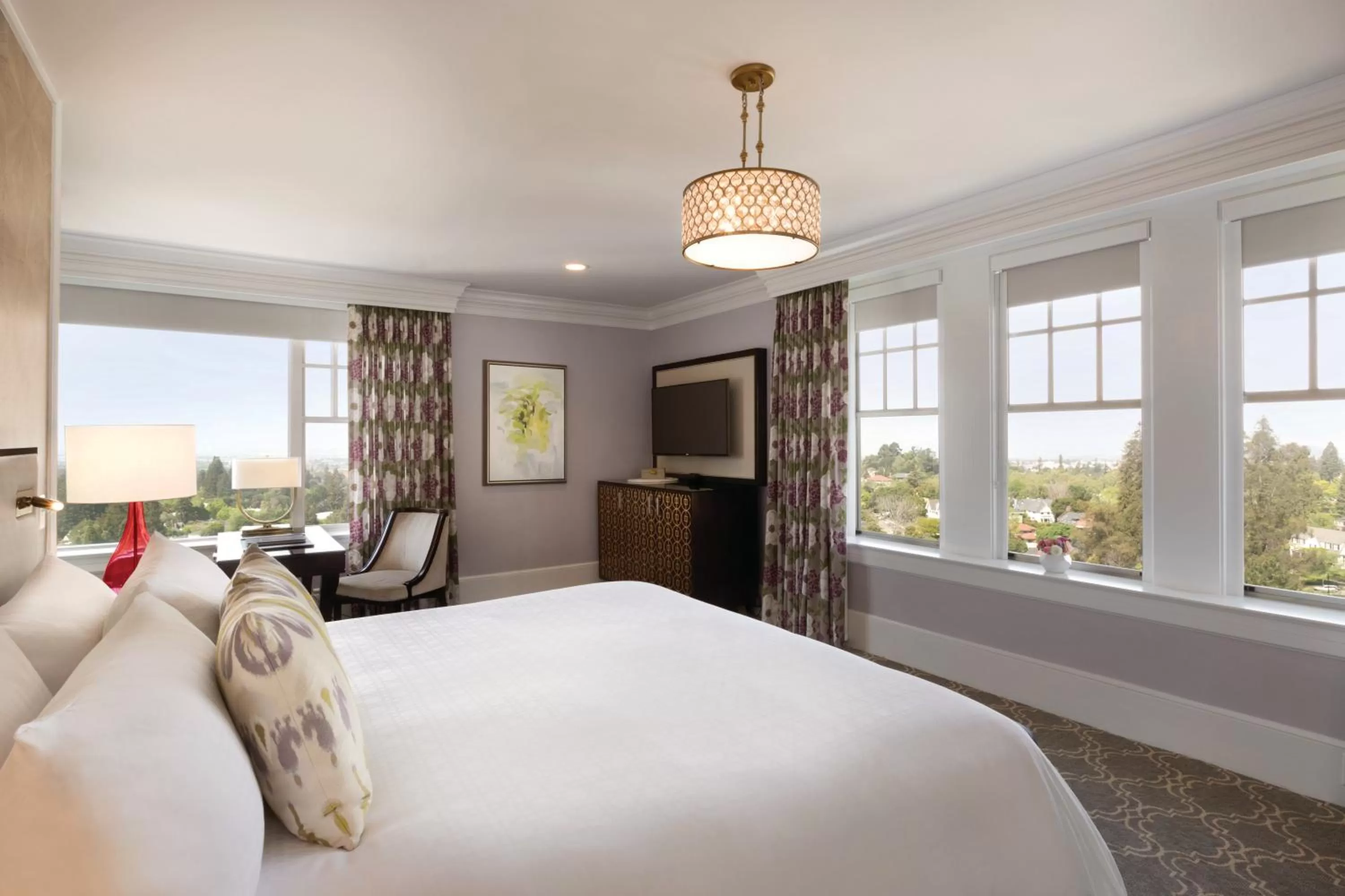 View (from property/room), Bed in Claremont Resort & Club