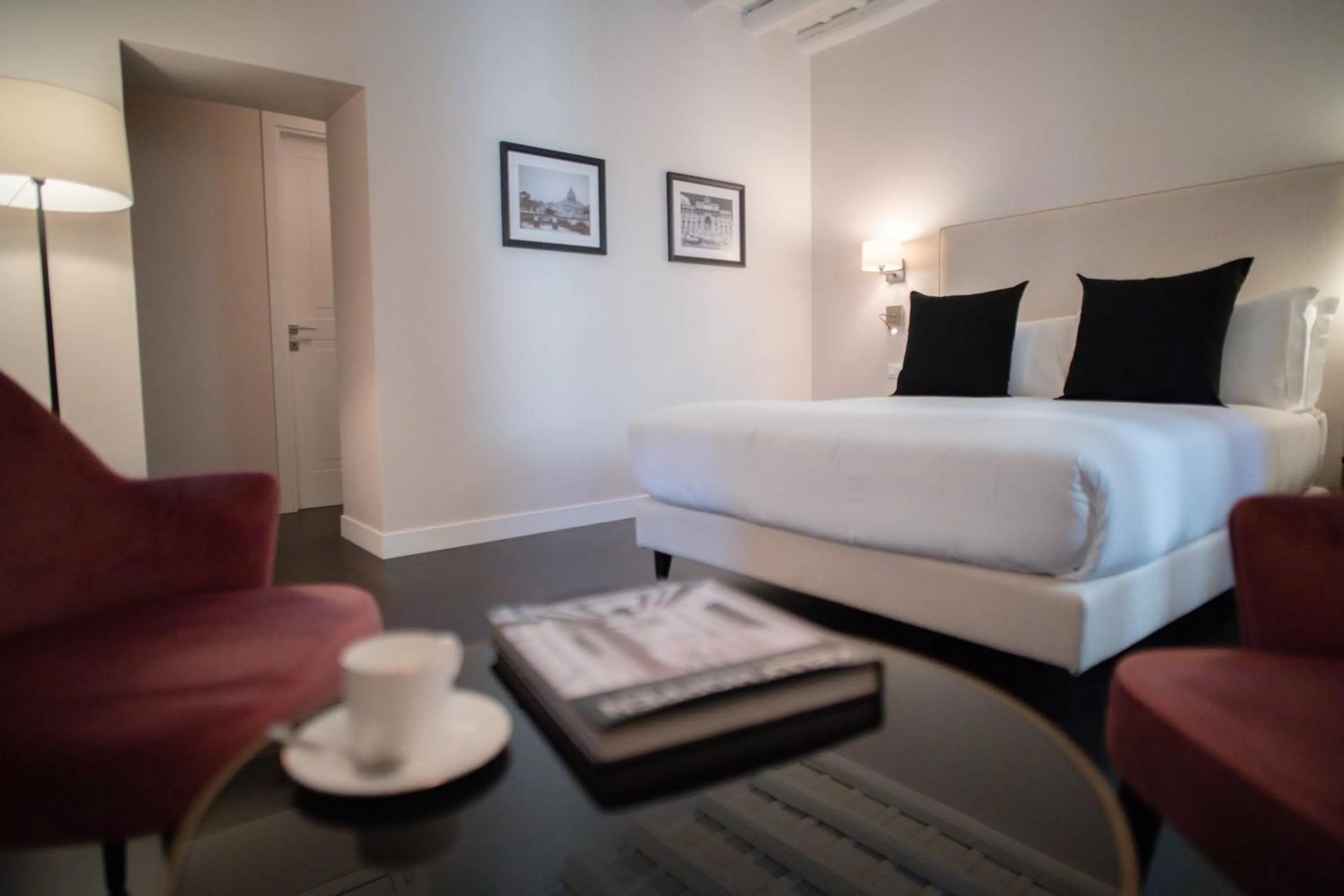 Bedroom, Bed in Kame Hall