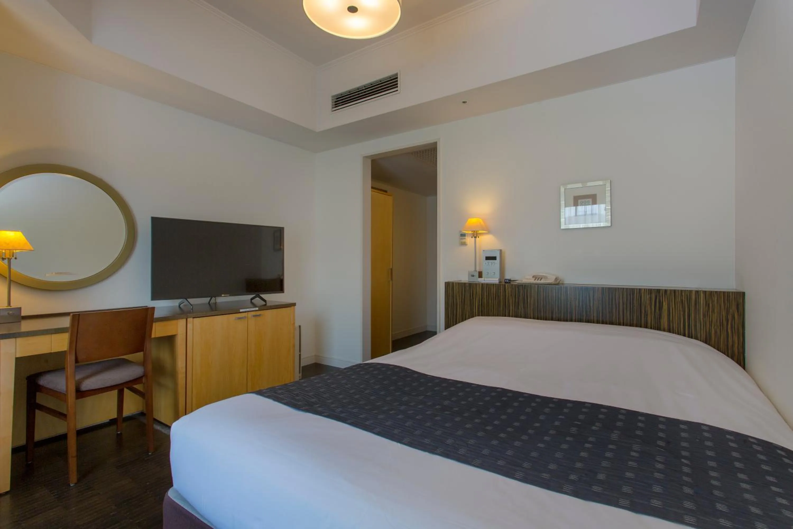 Bed in Hotel Monterey Ginza