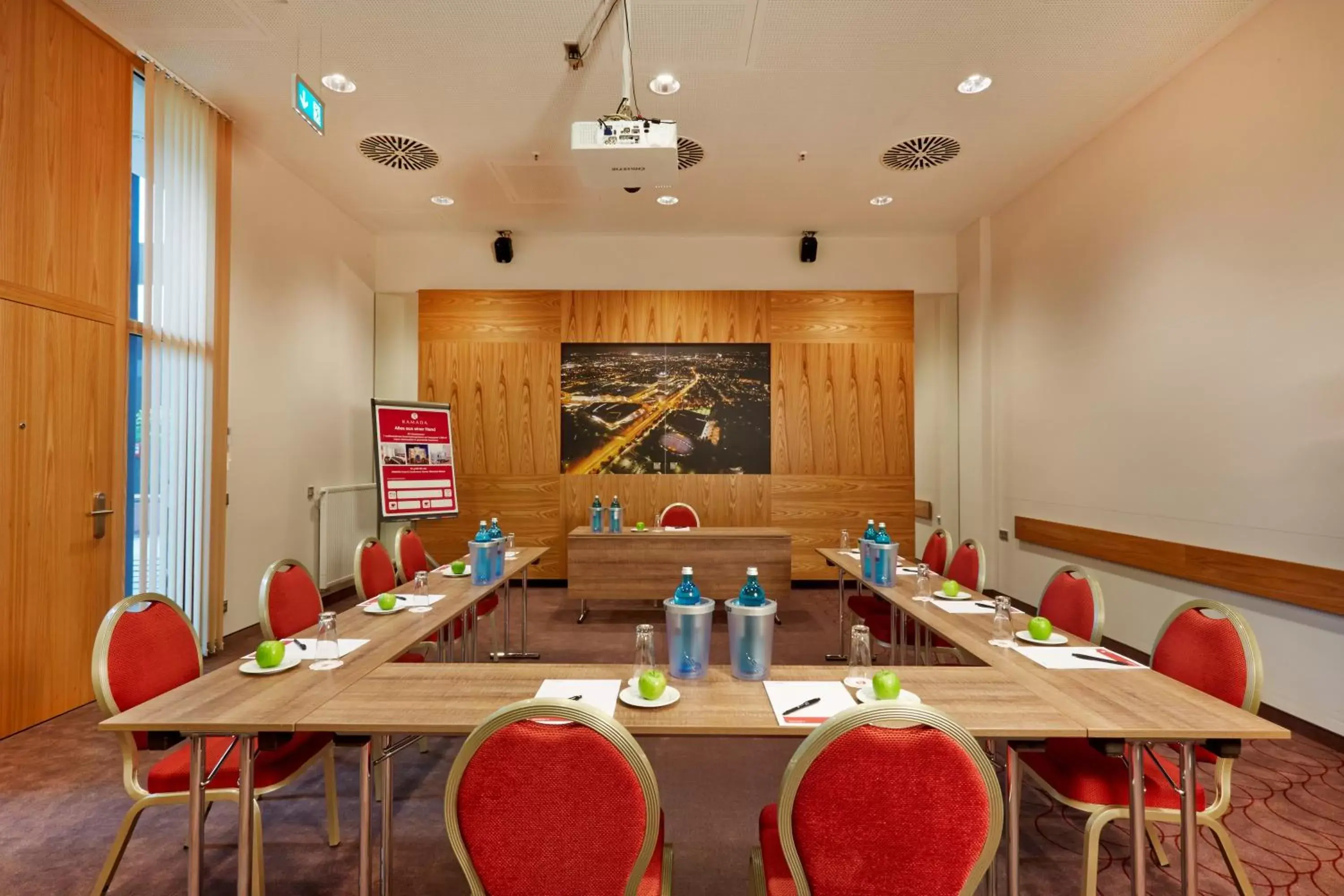 Business facilities in H4 Hotel München Messe