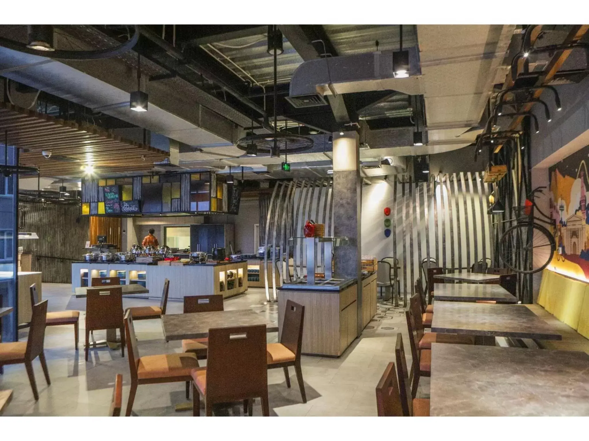 Restaurant/places to eat in Malyabhara Hotel - formerly Ibis Malioboro Restaurant/places to eat in Malyabhara Hotel - formerly Ibis Malioboro