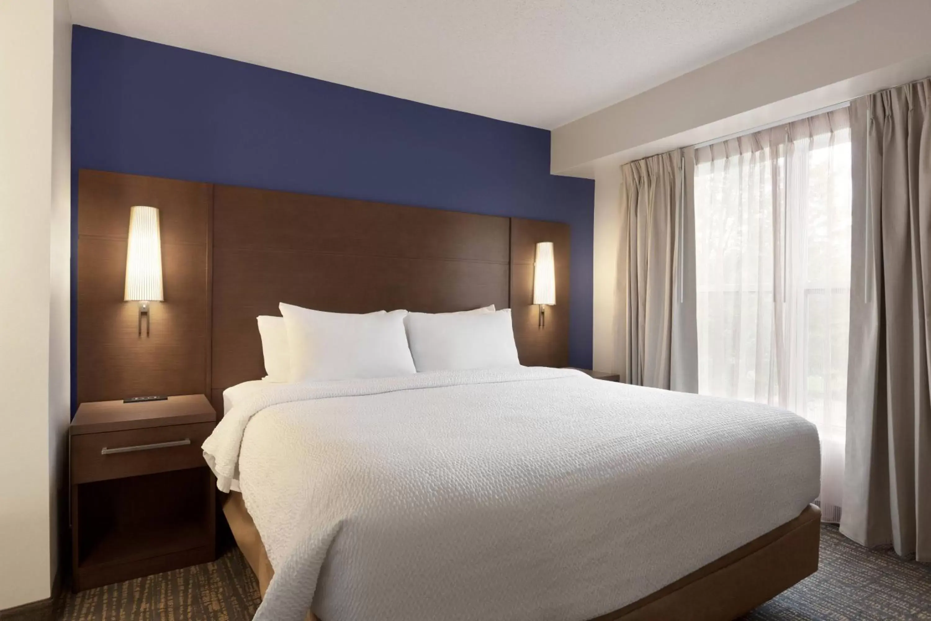 Bedroom, Bed in Residence Inn by Marriott Chicago / Bloomingdale