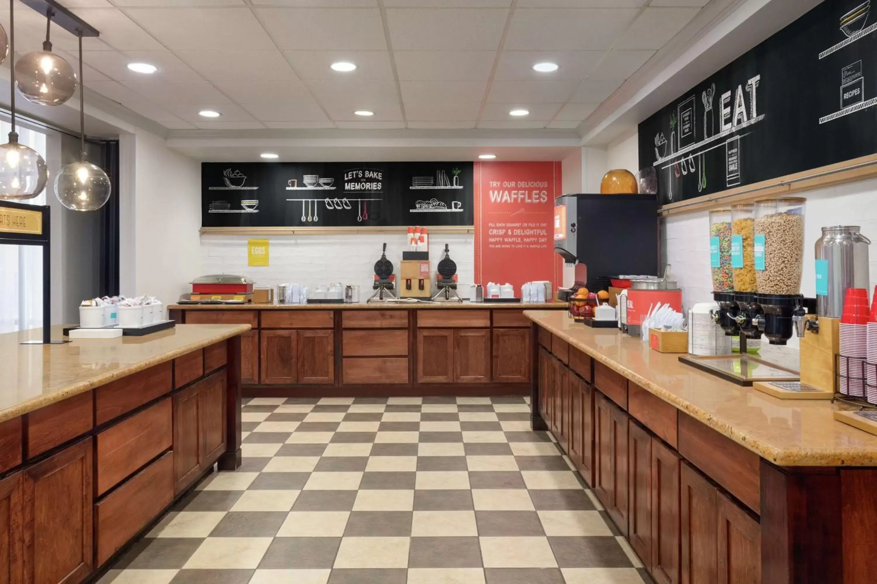 Breakfast in Hampton Inn & Suites Pine Bluff Breakfast in Hampton Inn & Suites Pine Bluff