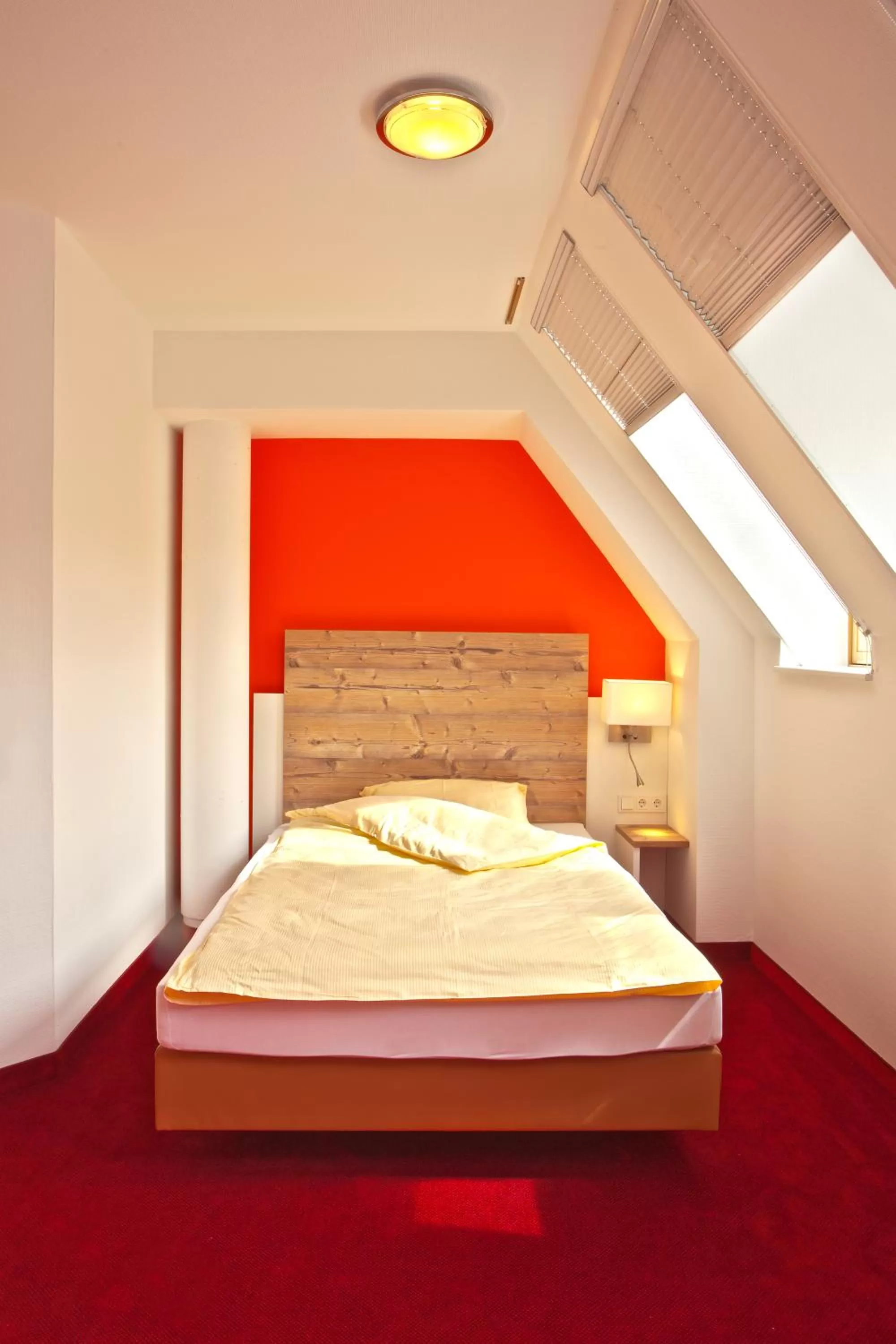 Photo of the whole room, Bed in Sternplatz Hotel