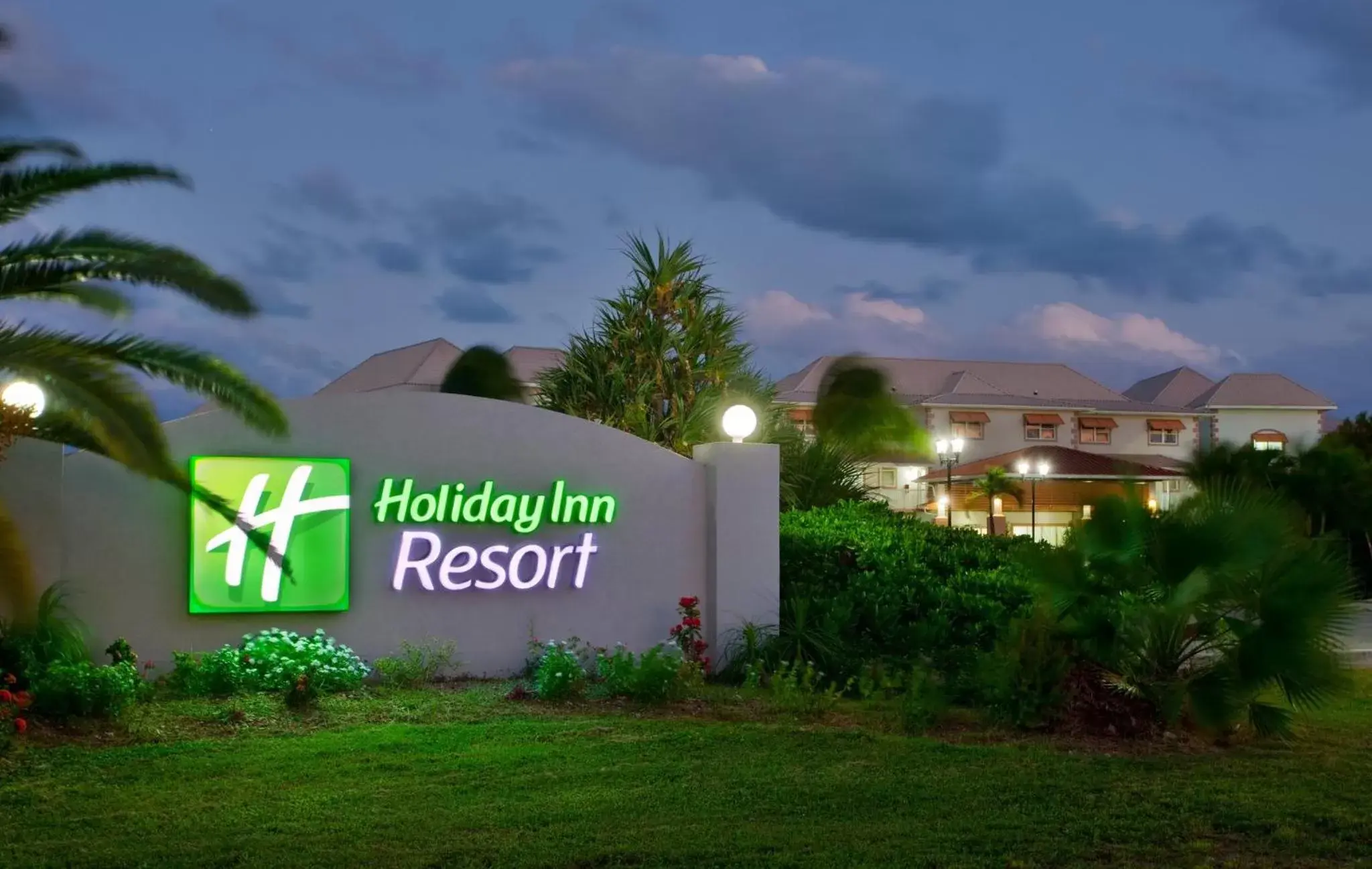Property Building in Holiday Inn Resort Grand Cayman, an IHG Hotel