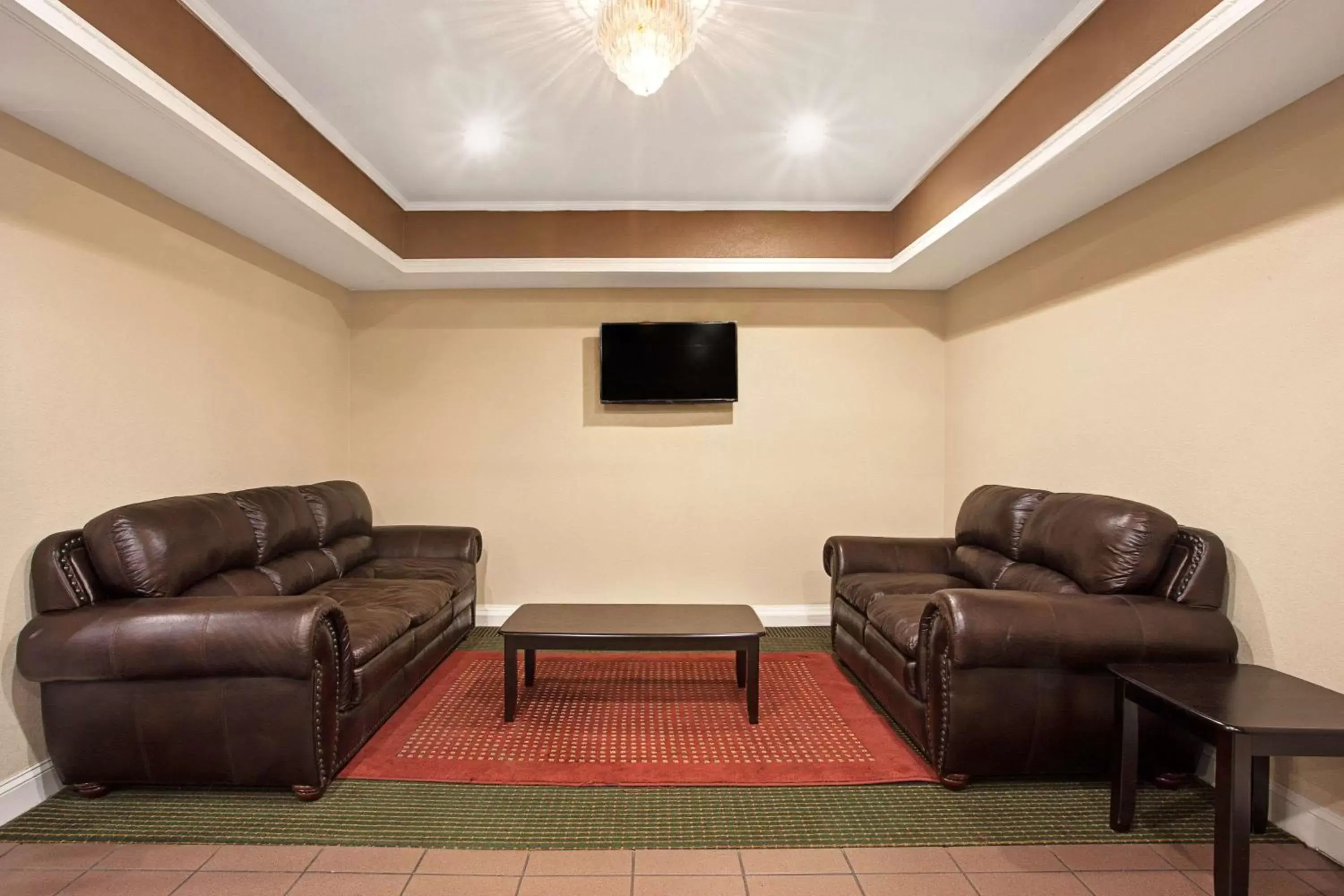 Lobby or reception, Seating Area in Super 8 by Wyndham Pearl/Jackson/East