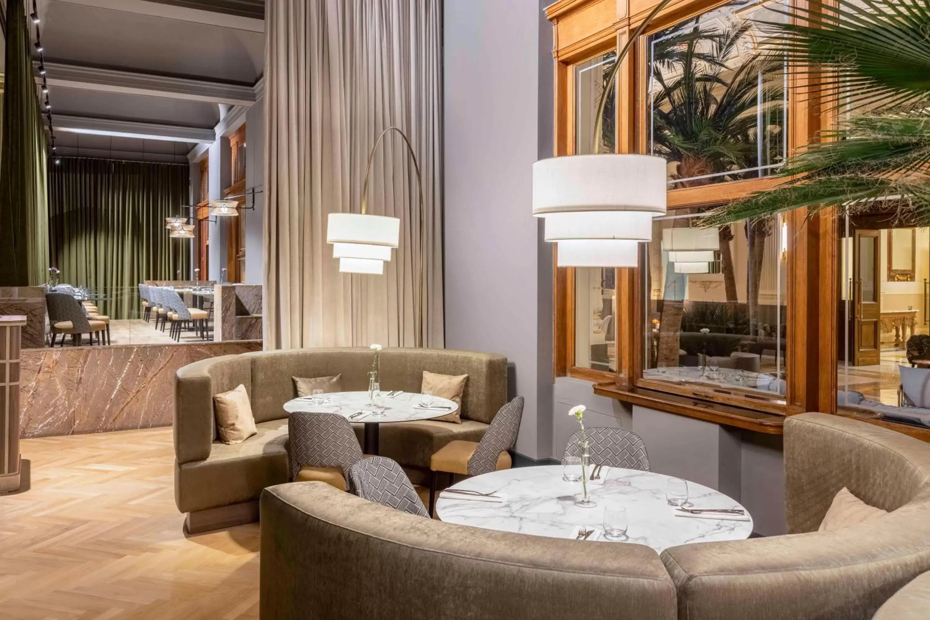 Restaurant/places to eat in NH Collection Prague Carlo IV