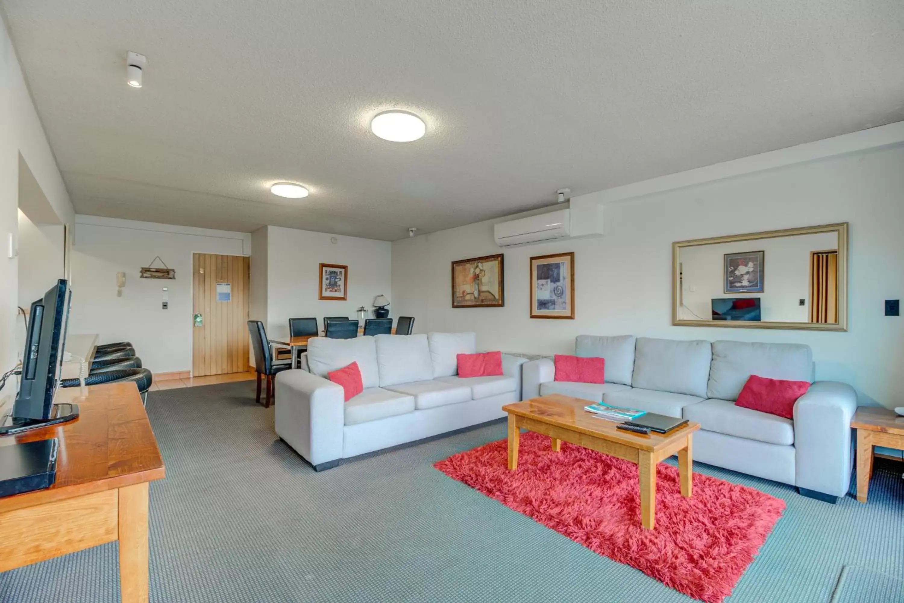 Living room, Seating Area in The Lofts Apartments