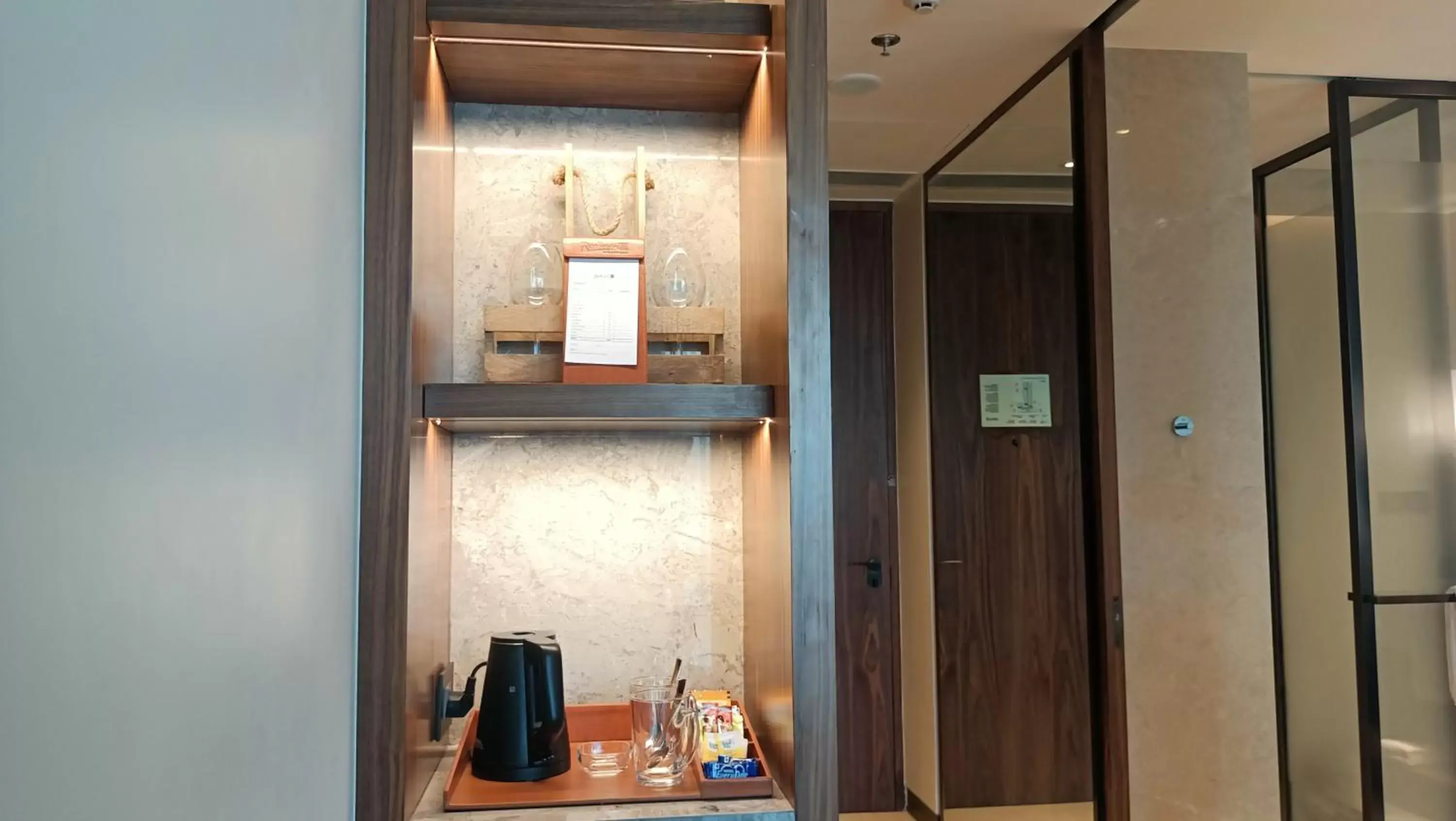 Coffee/tea facilities in Radisson Blu Hotel & Spa, Nashik