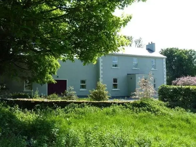 Property Building in Hartley House B&B