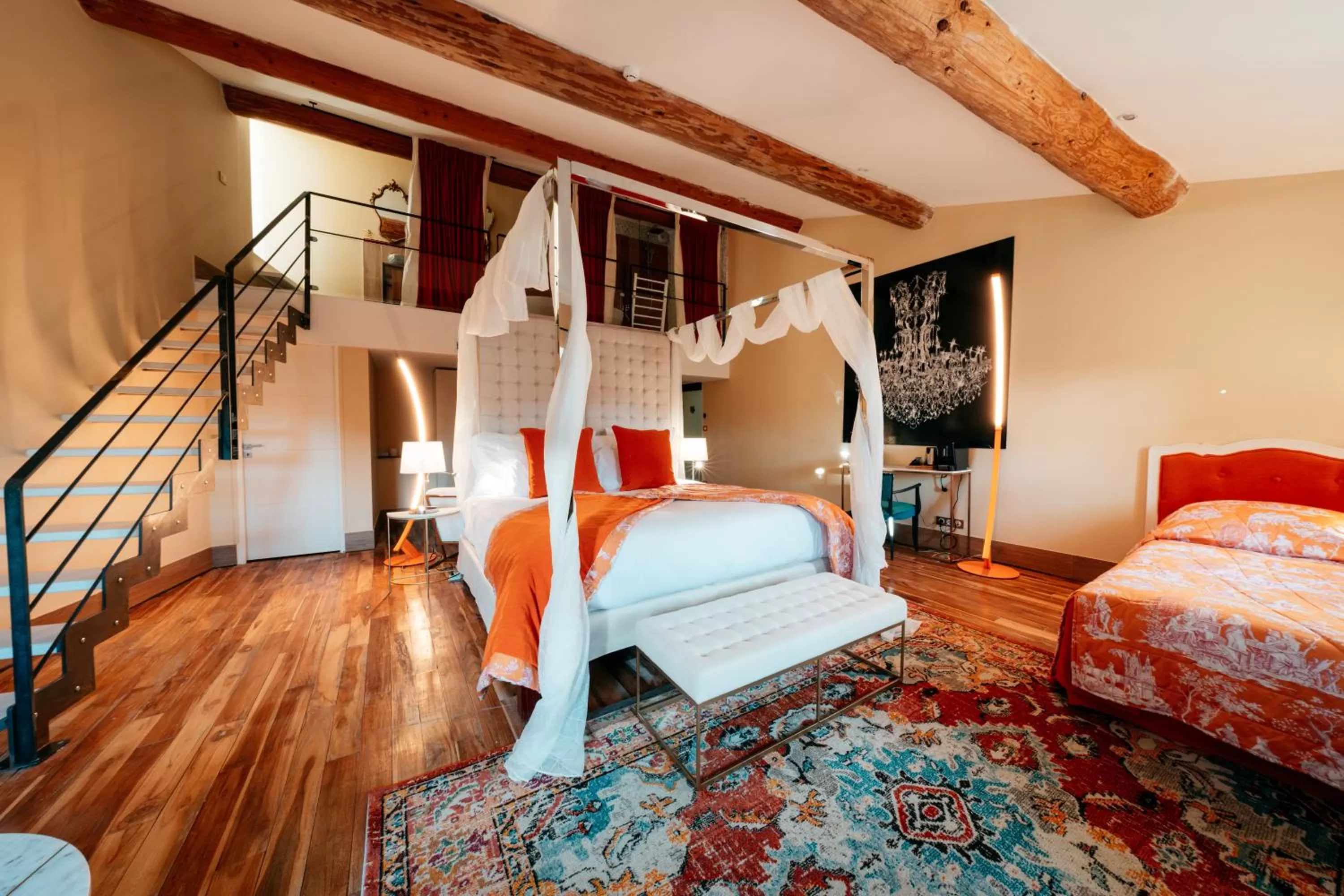 Bed in Le Clos Violette et Le 11 D'Aglaé - Hôtel de Charme Design de Luxe