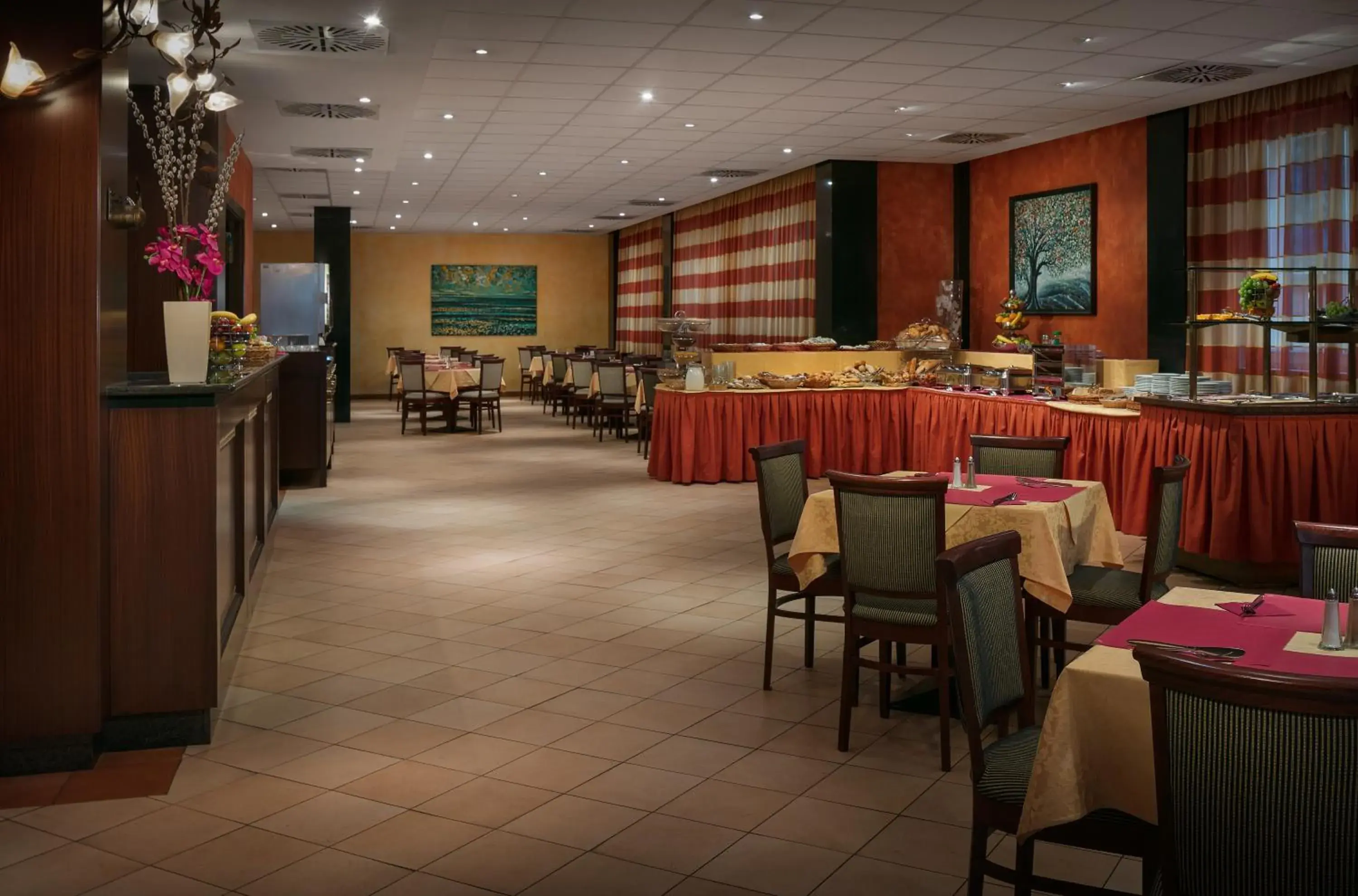 Restaurant/Places to Eat in Hotel Caesar Prague