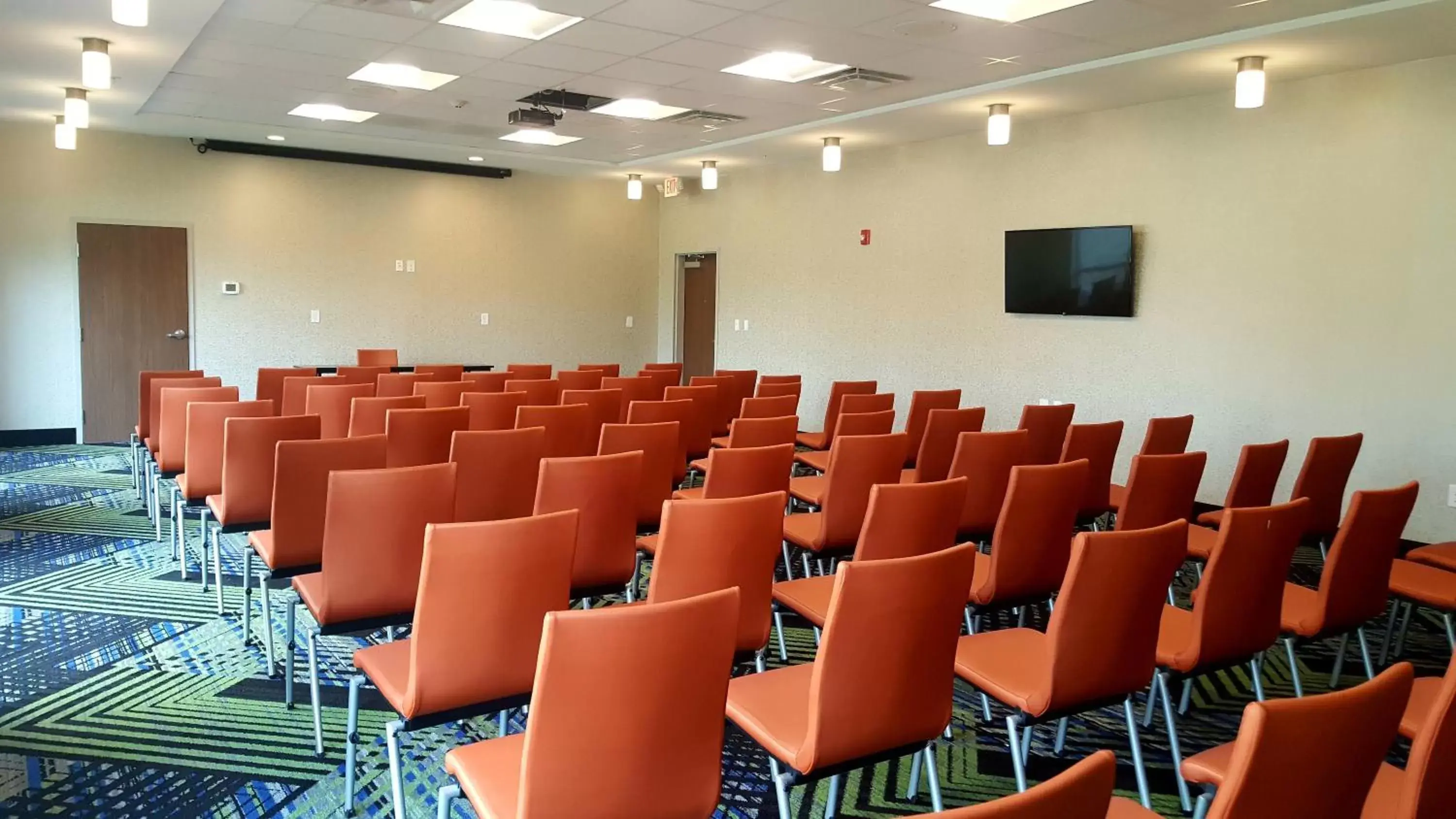 Meeting/conference room in Holiday Inn Express - North Augusta South Carolina, an IHG Hotel