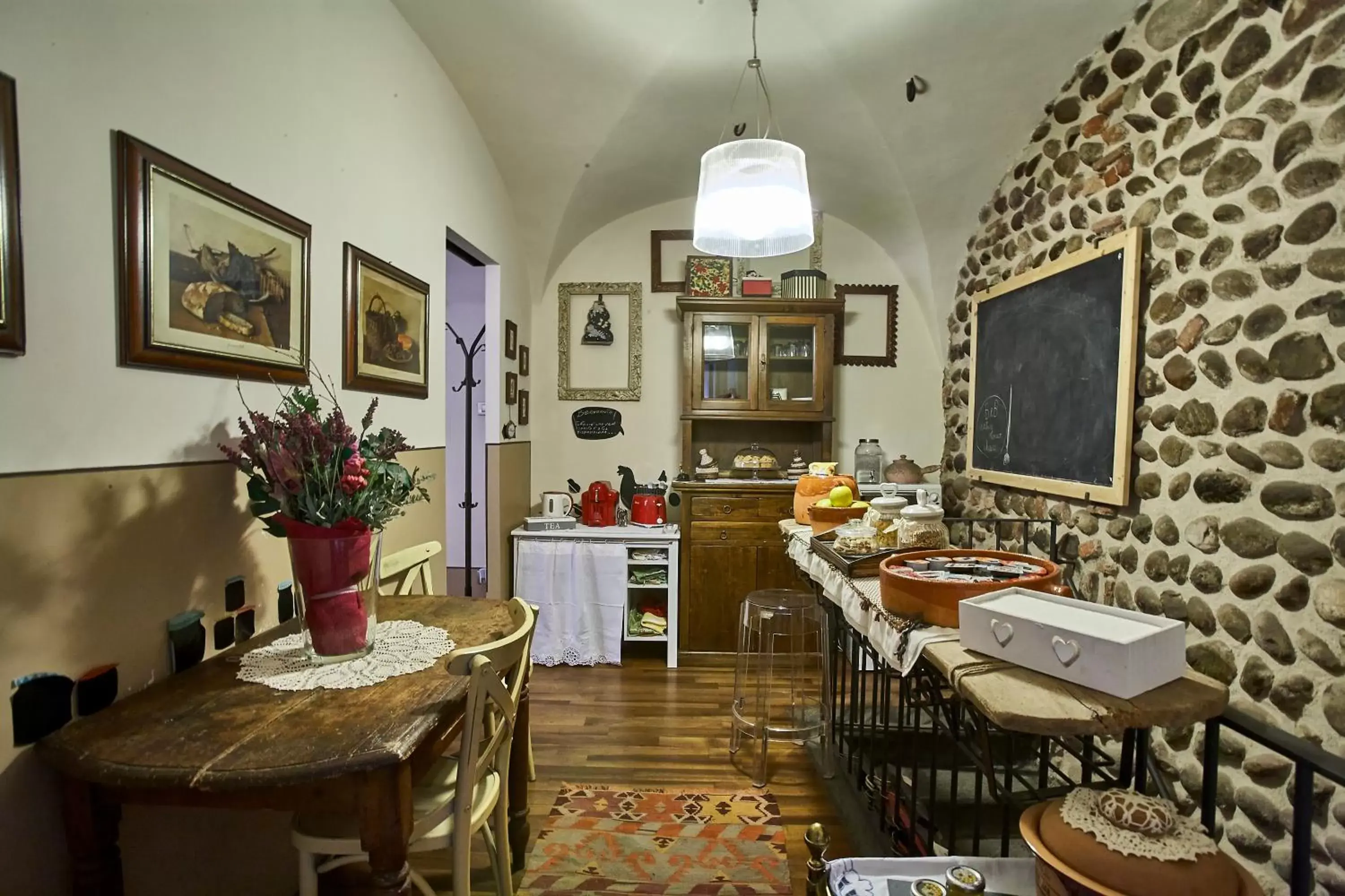 Area and facilities, Restaurant/Places to Eat in Centro Storico
