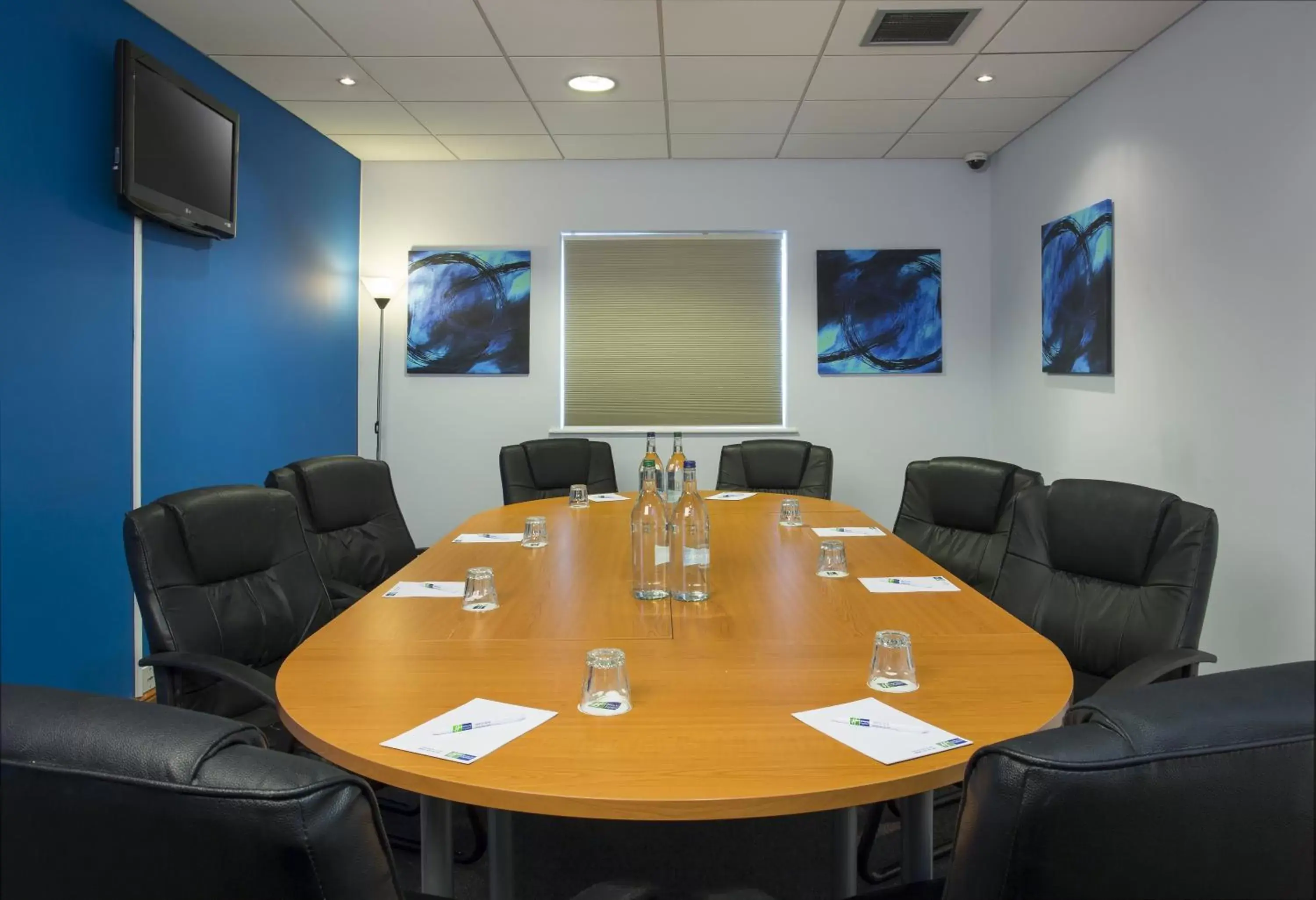 Meeting/conference room in Holiday Inn Express Braintree, an IHG Hotel