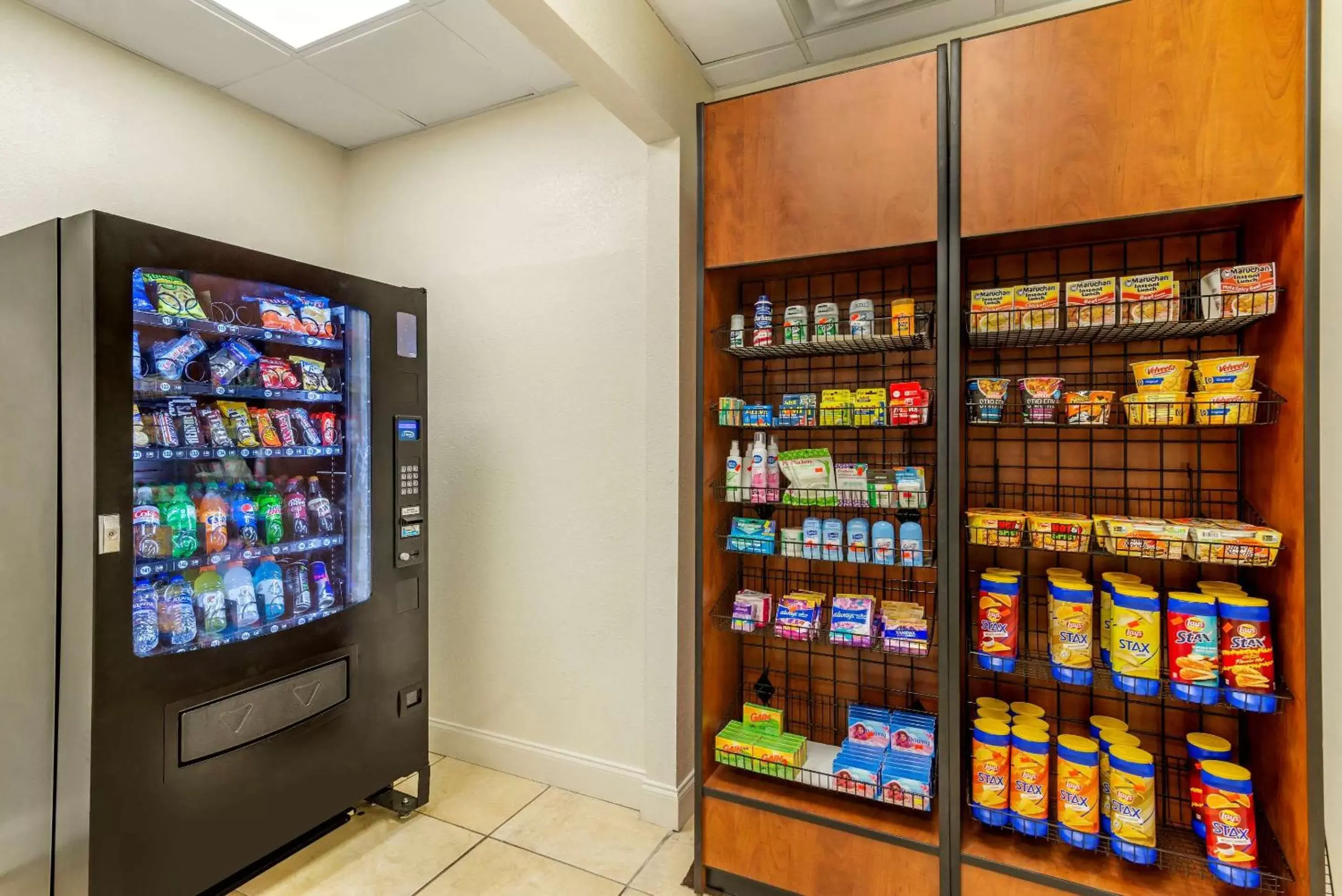 Other, Supermarket/Shops in Quality Inn Fayetteville Near Historic Downtown Square