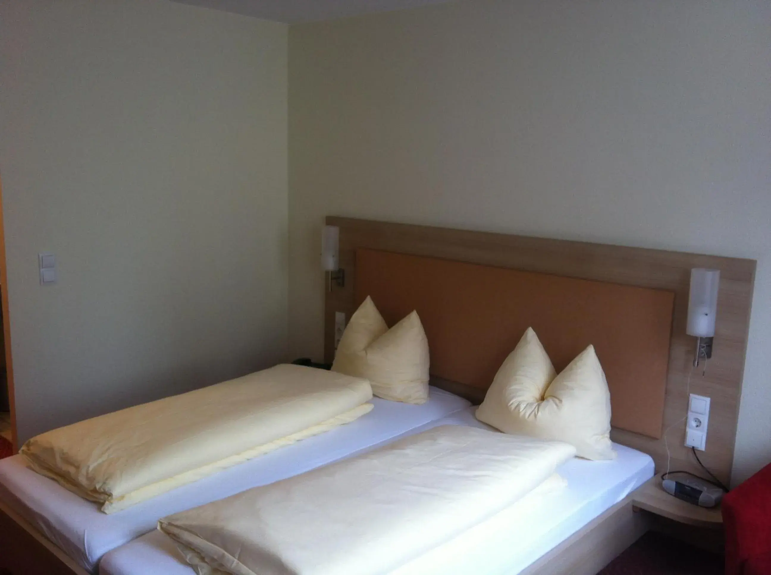 Bed in Tauberhotel Kette