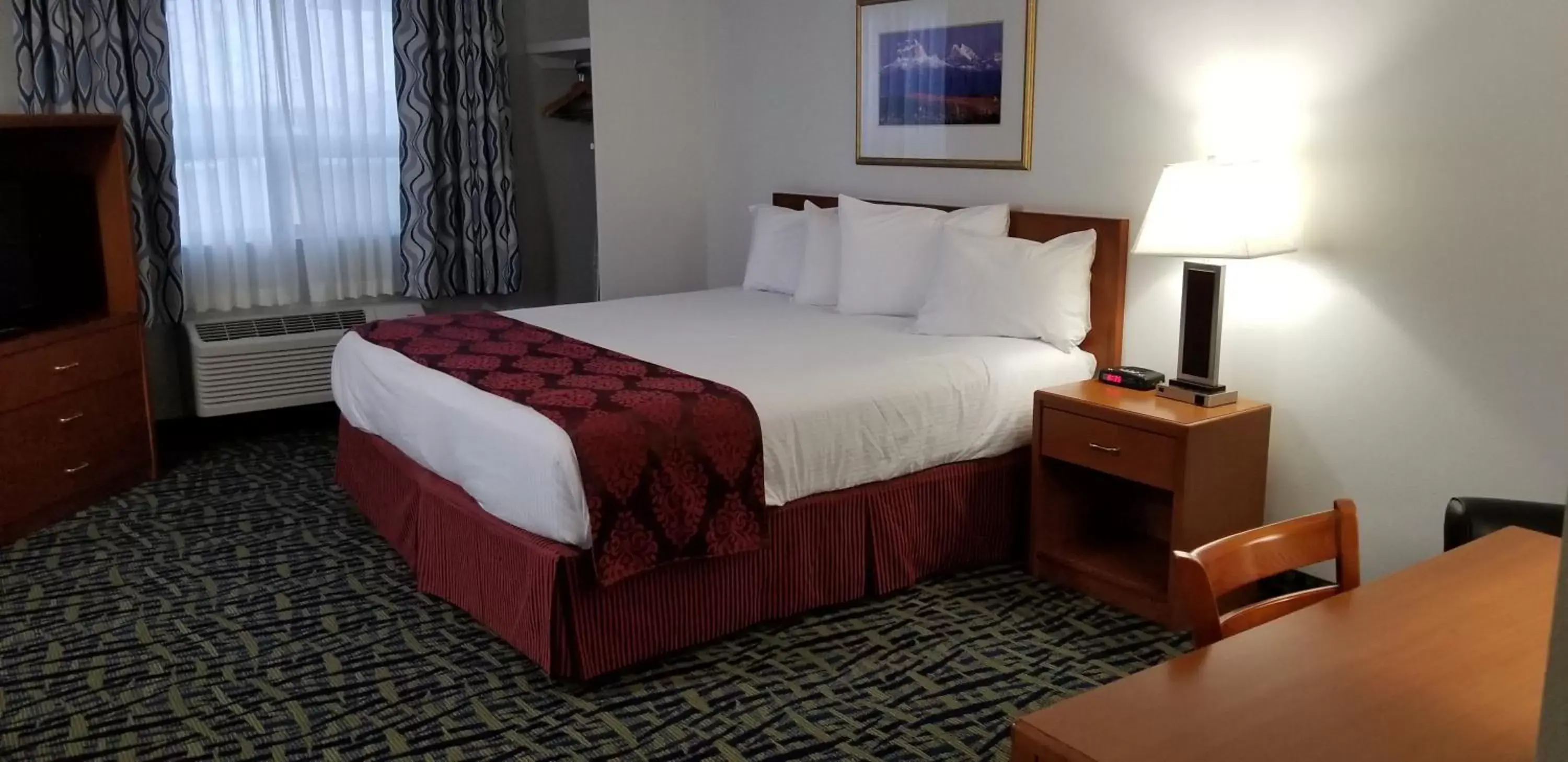 Bed in SureStay Plus Hotel by Best Western Lethbridge