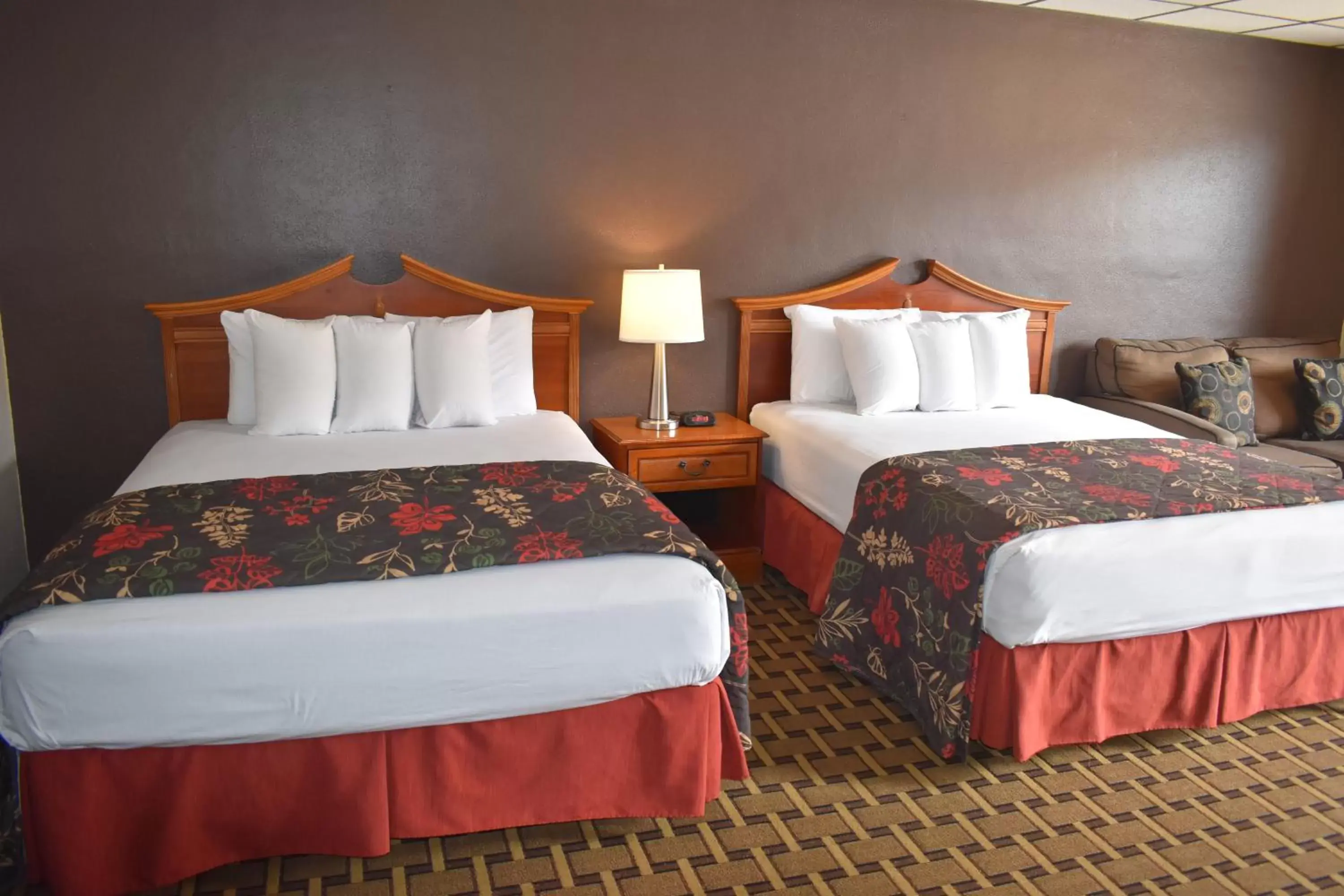 Superior Quadruple Room in Gadsden Inn and Suites