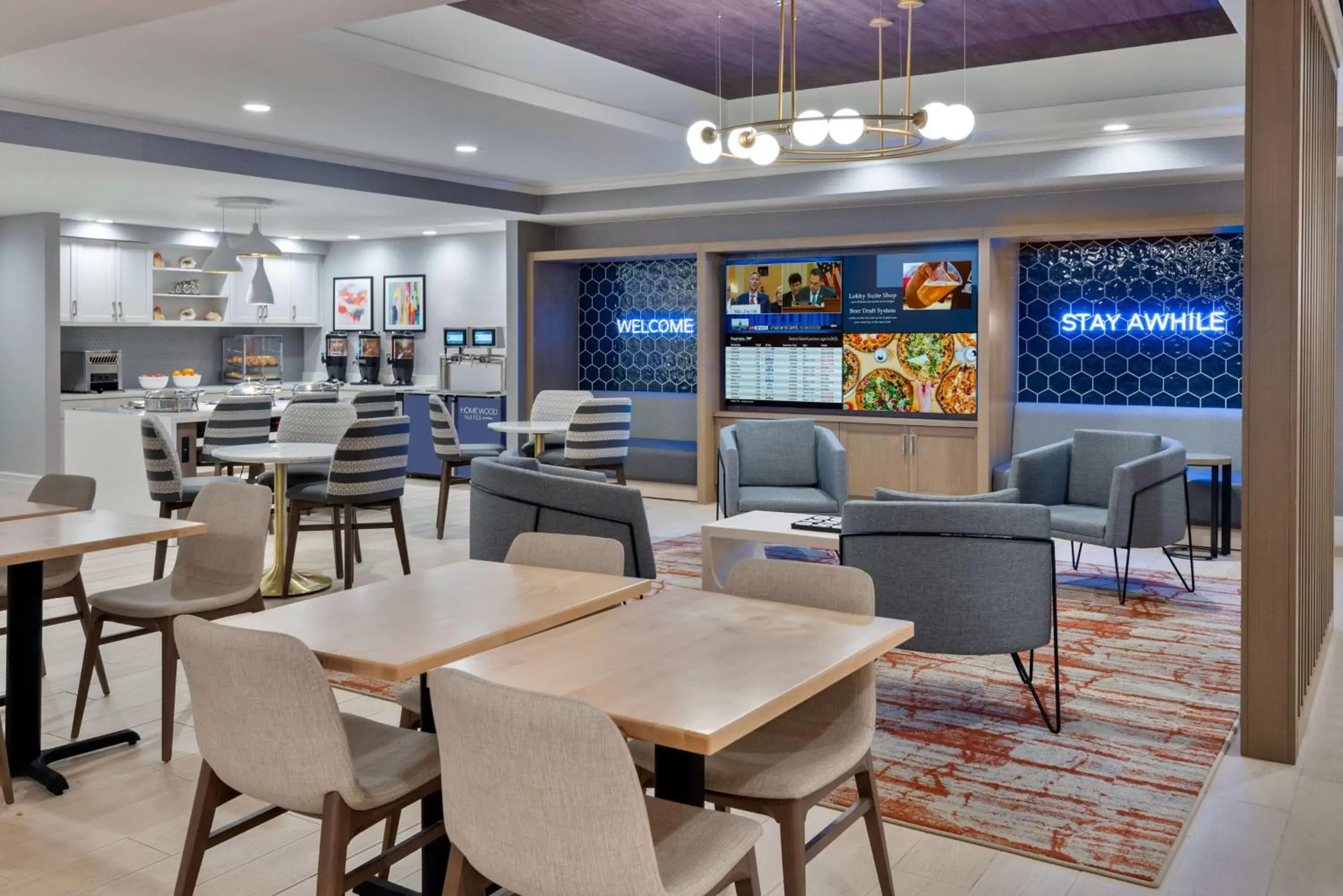 Breakfast, Lounge/Bar in Homewood Suites by Hilton Boston/Canton, MA