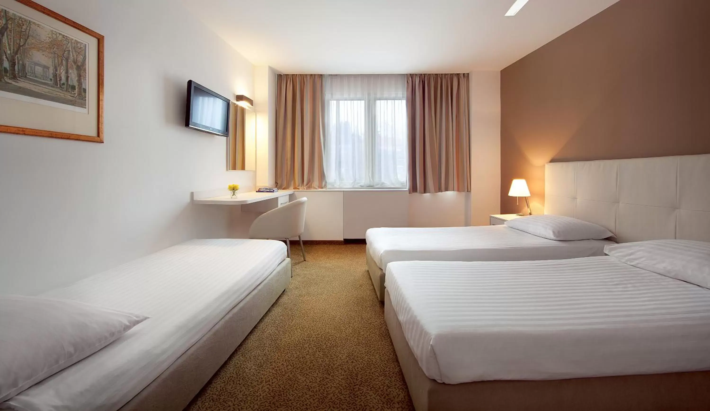 Bed in Hotel Jadran