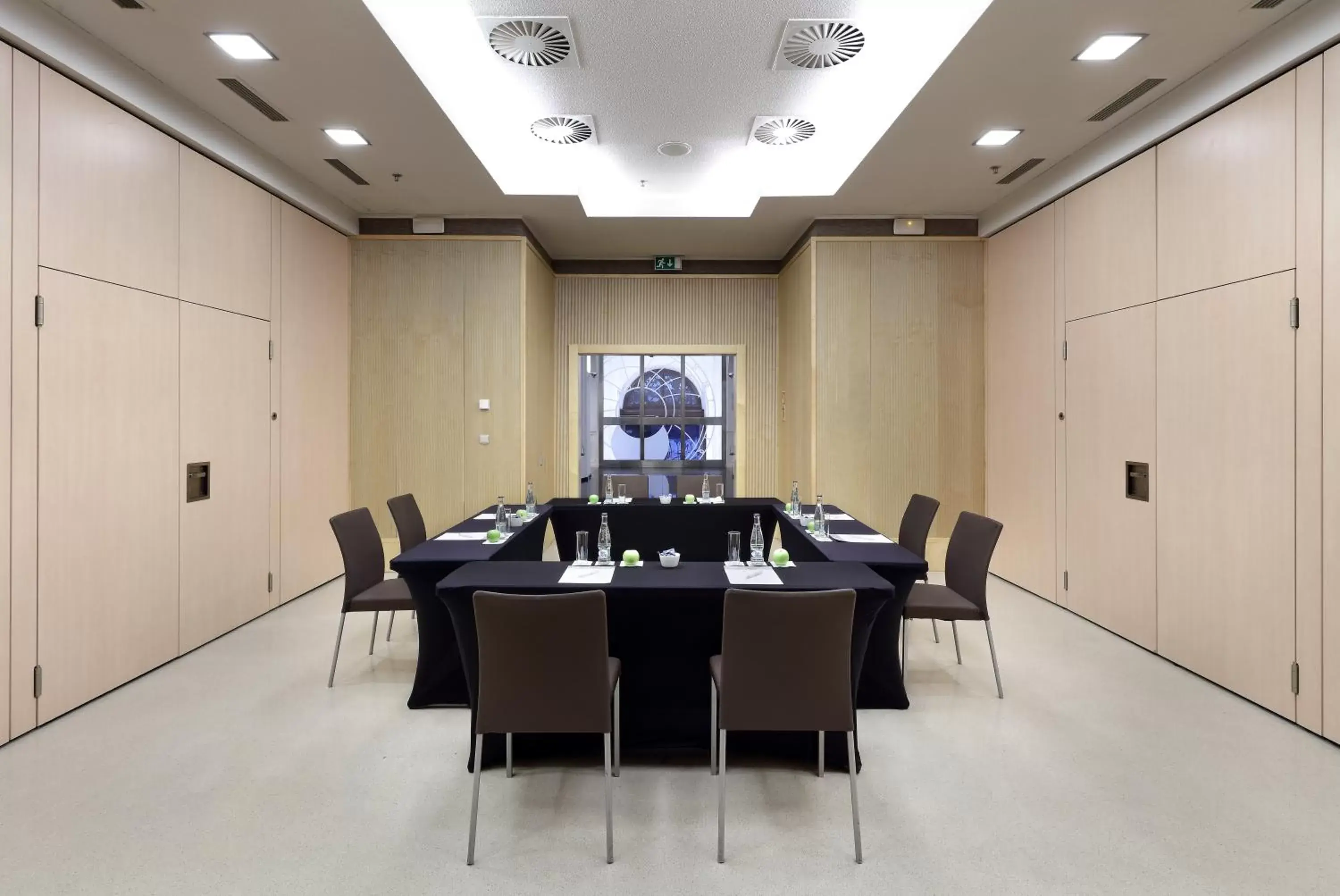 Meeting/conference room in Eurostars Thalia