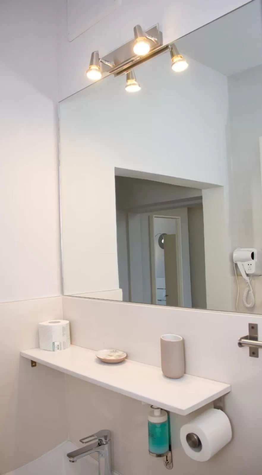 Bathroom in IL MERCATO CENTRALE B and B