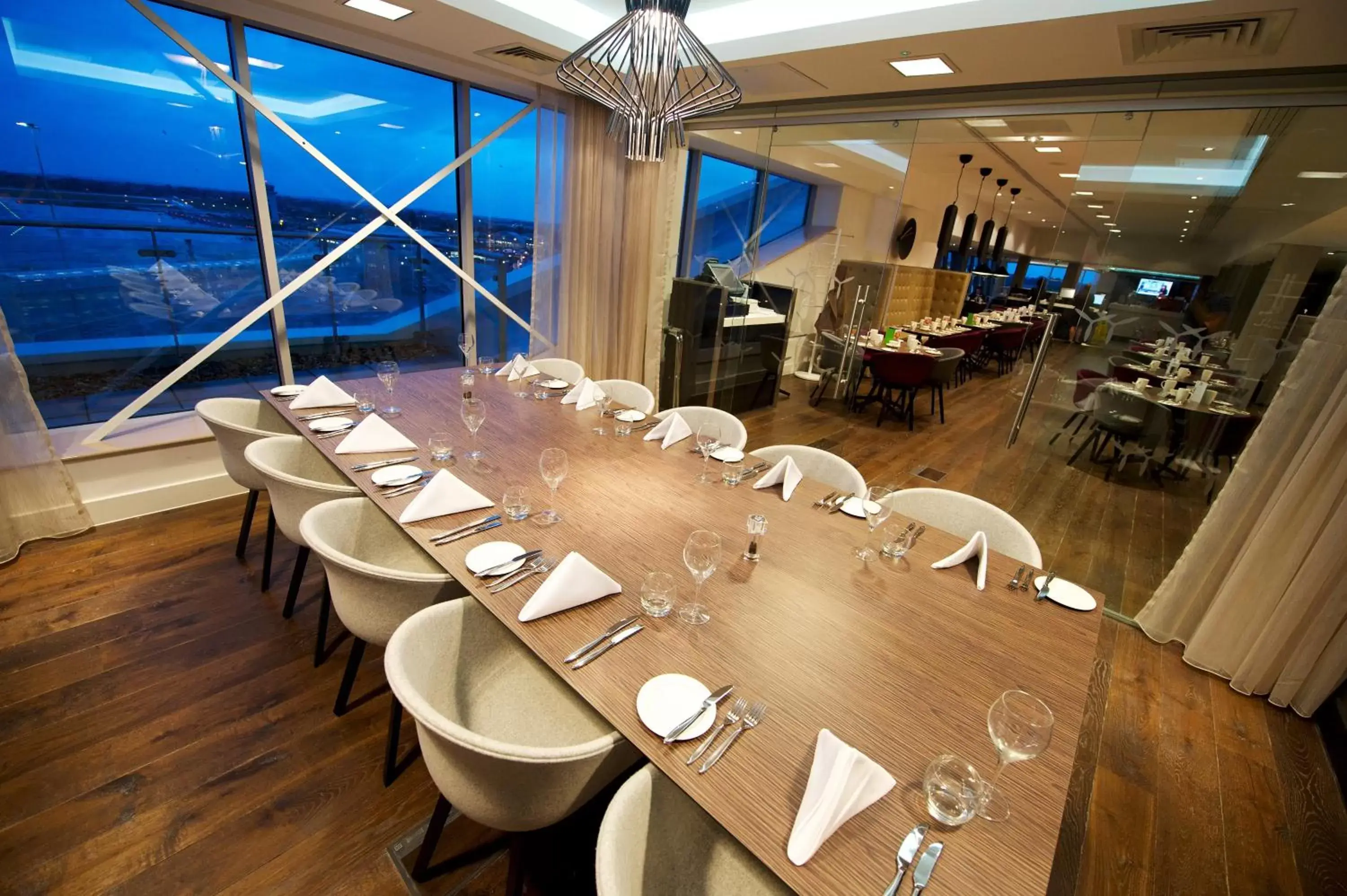 Restaurant/Places to Eat in Holiday Inn Southend, an IHG Hotel