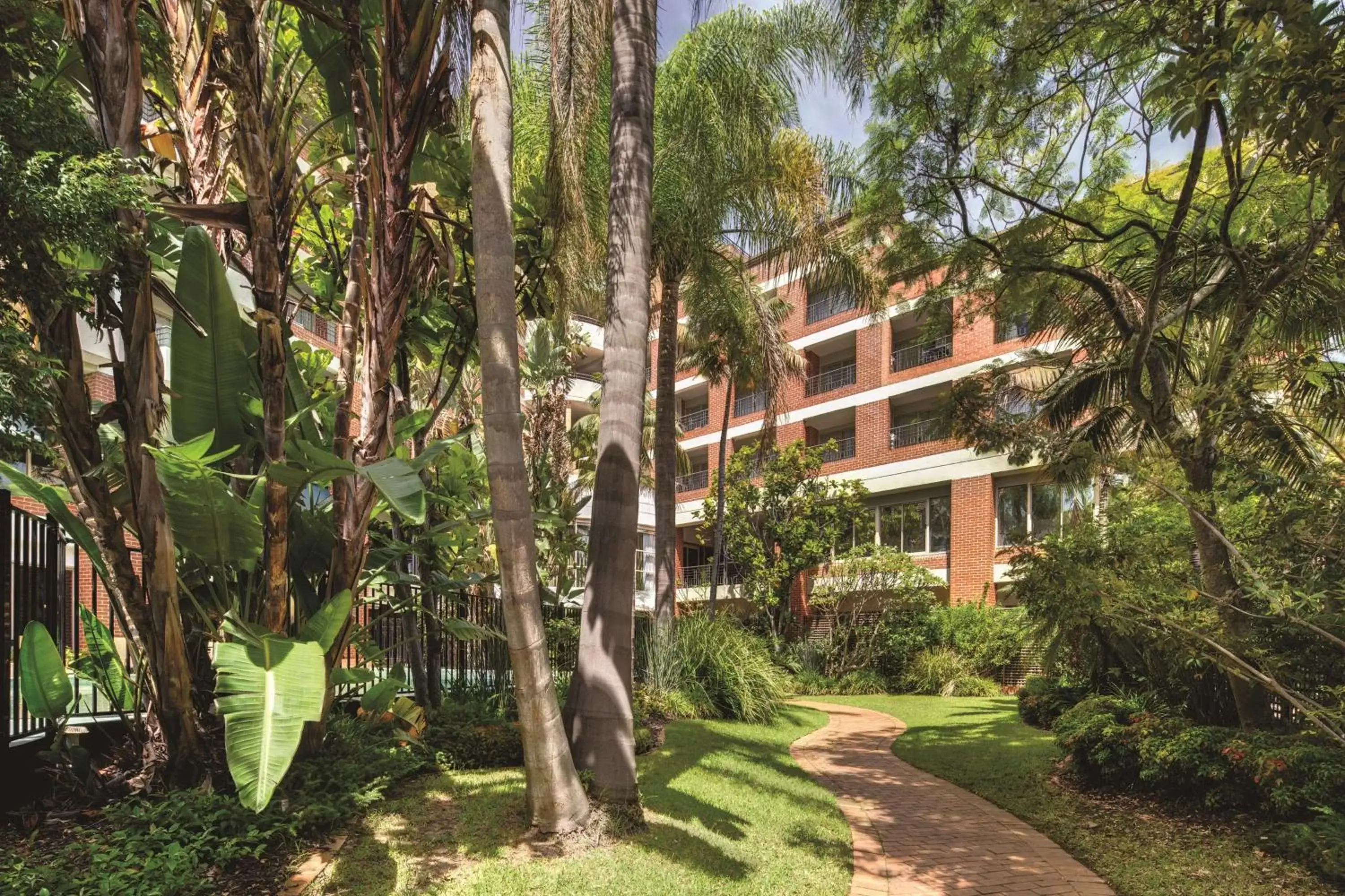 Property building, Garden in Adina Apartment Hotel Sydney Surry Hills