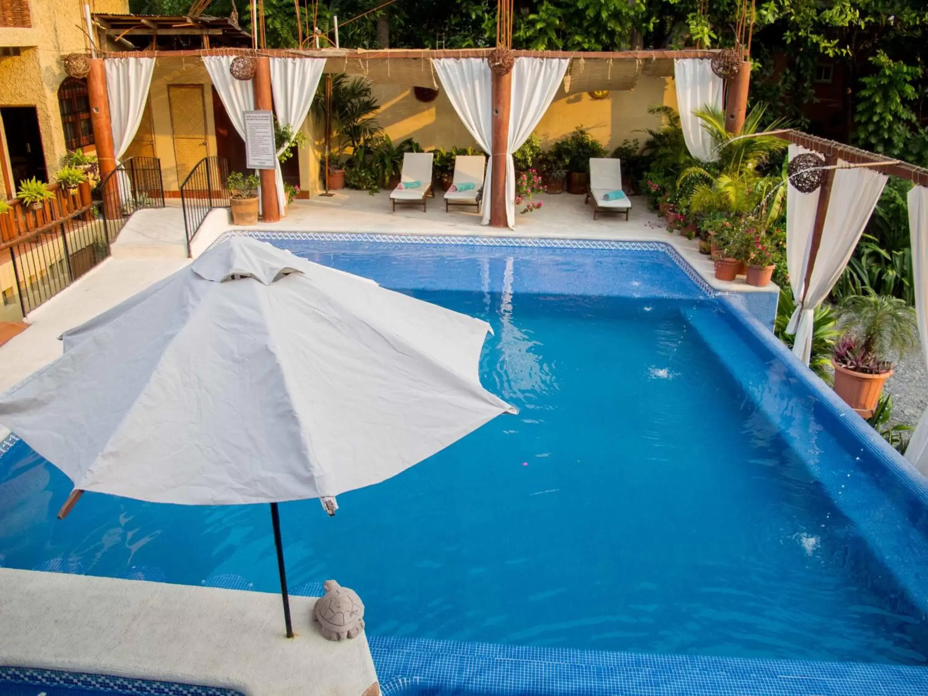 Swimming pool, Pool View in Hotel Villas Las Azucenas