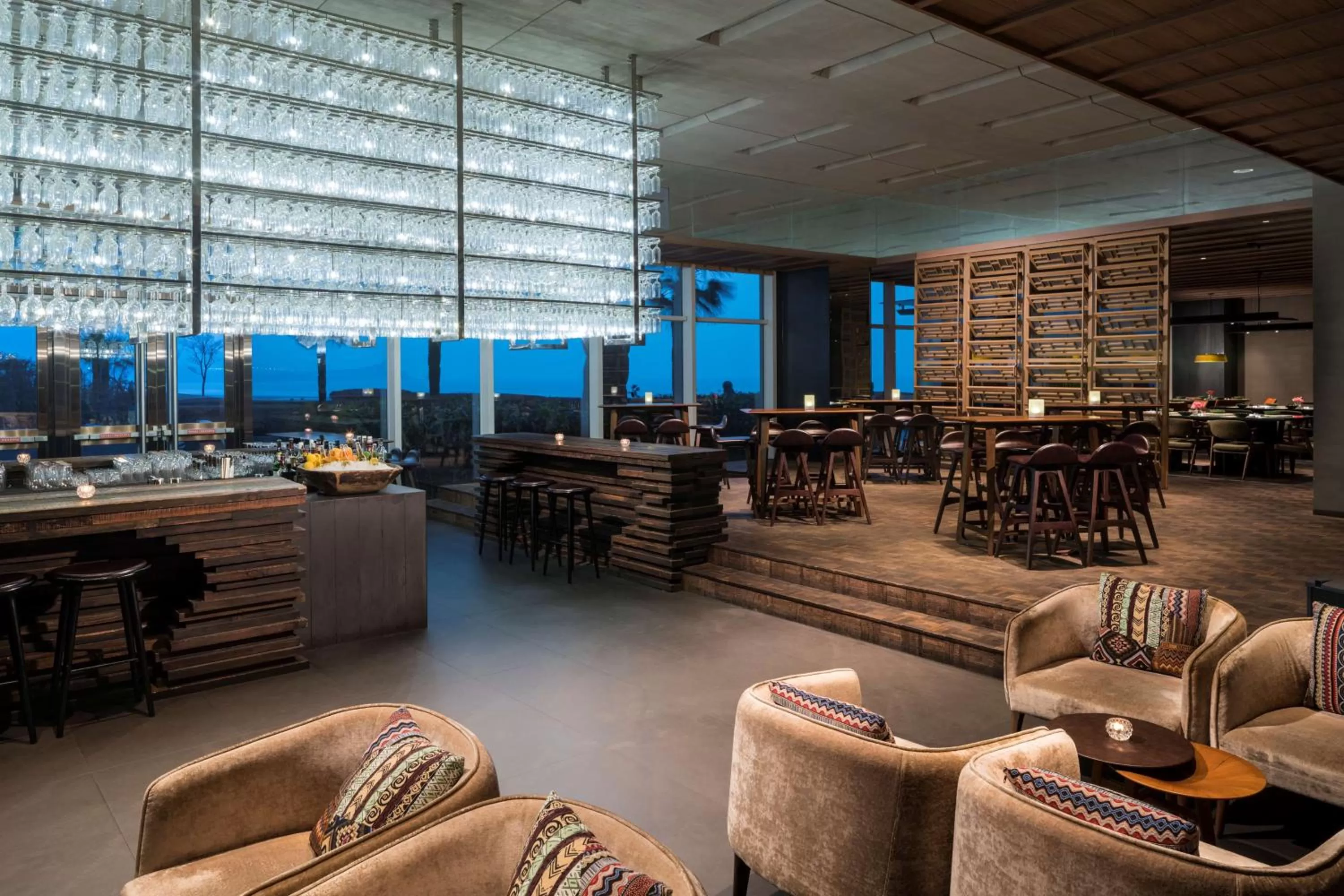 Restaurant/places to eat in Hyatt Regency Qingdao - Stone old beach - Exhibition Center
