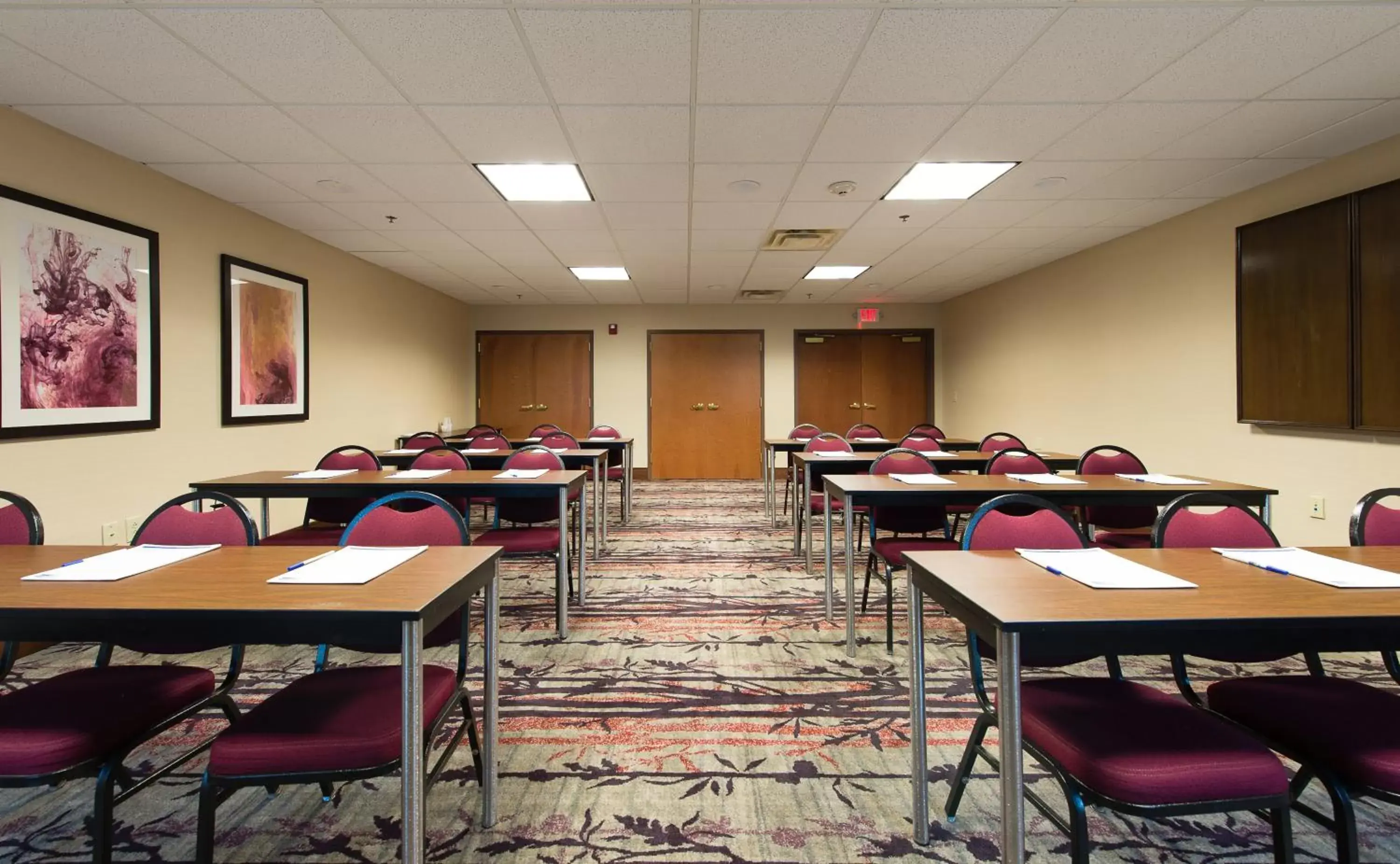 Meeting/conference room in Holiday Inn Express & Suites Walterboro, an IHG Hotel