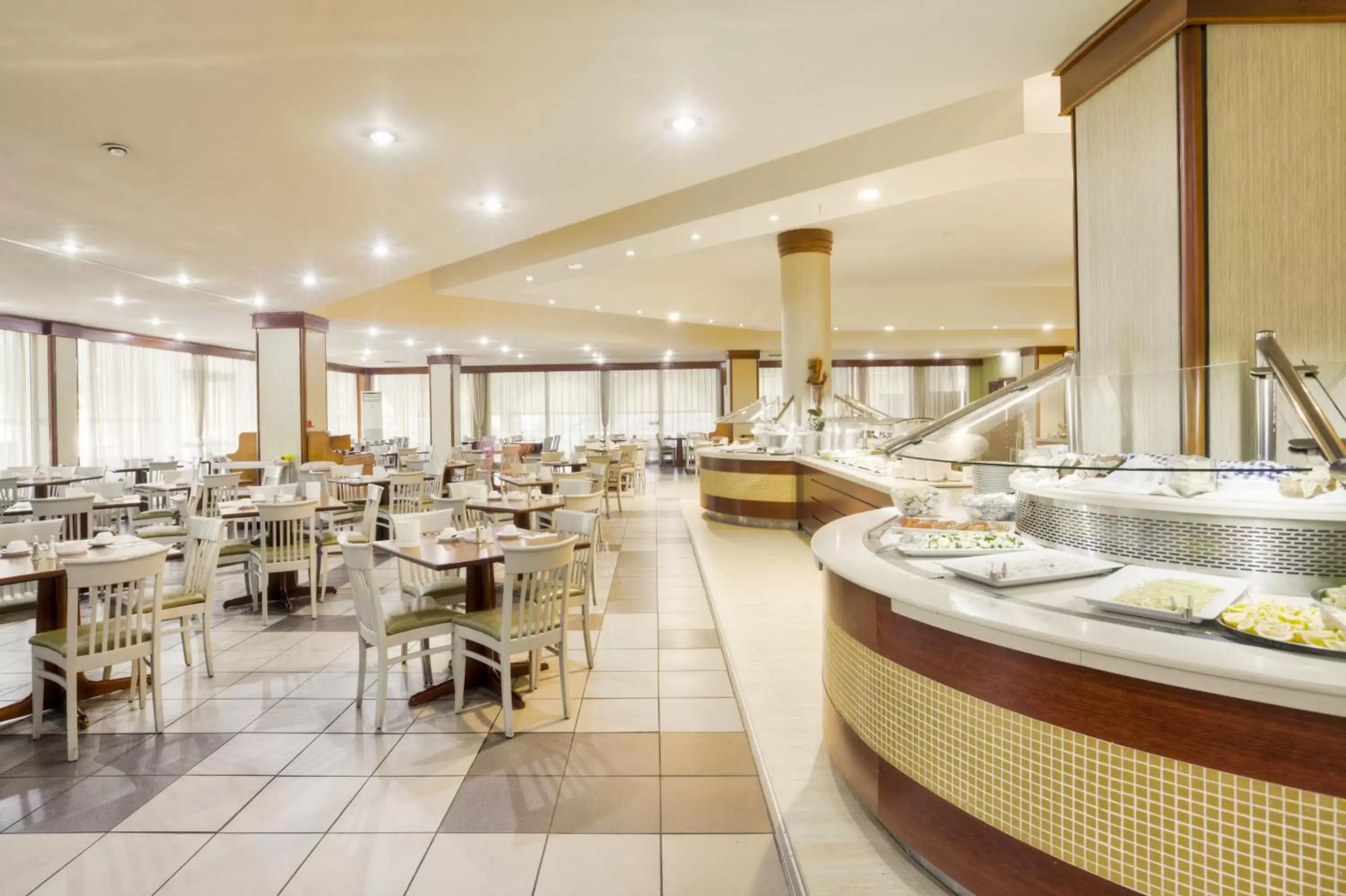 Restaurant/places to eat in Kipriotis Village Resort Restaurant/places to eat in Kipriotis Village Resort