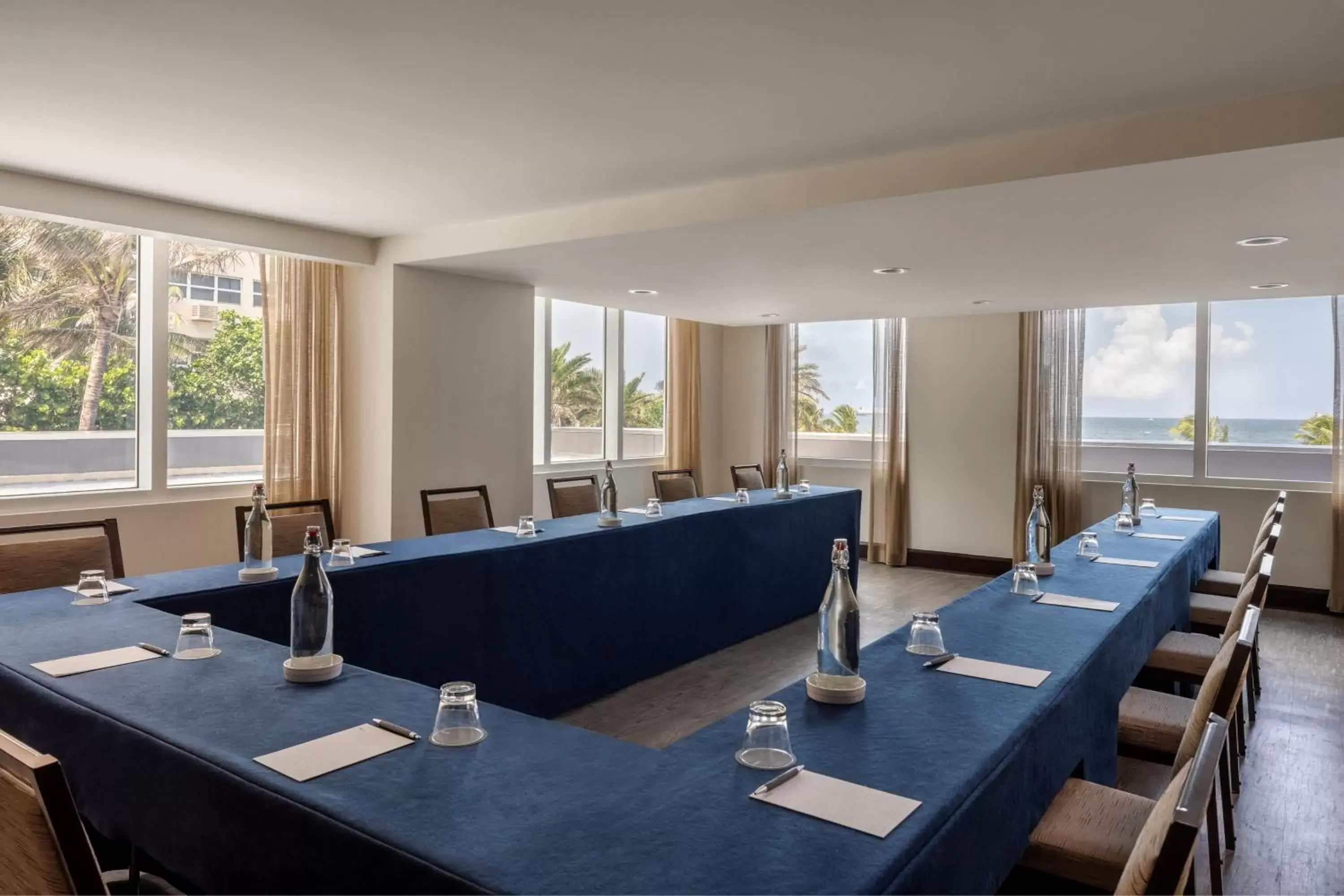 Meeting/conference room in The Westin Fort Lauderdale Beach Resort