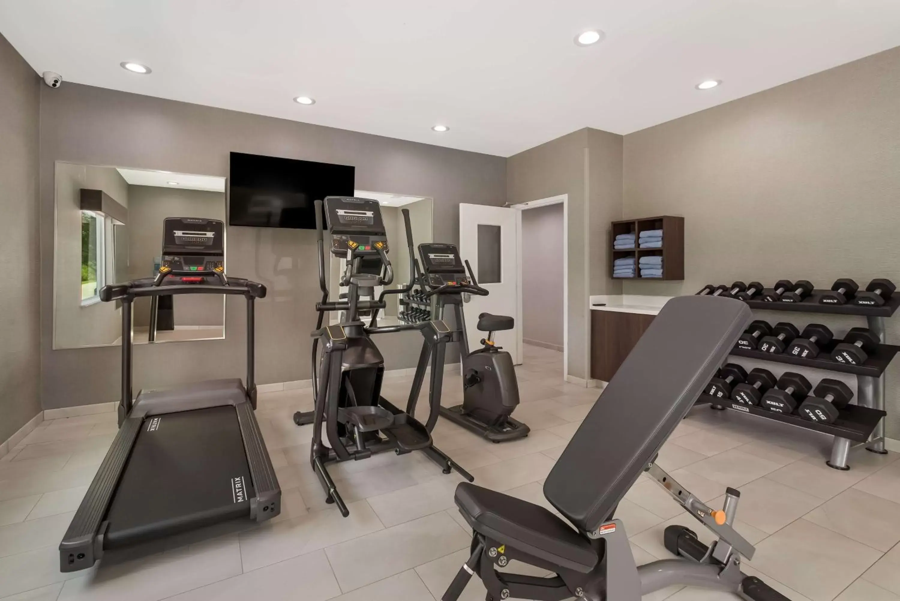 Fitness centre/facilities in Best Western La Place Inn Fitness centre/facilities in Best Western La Place Inn