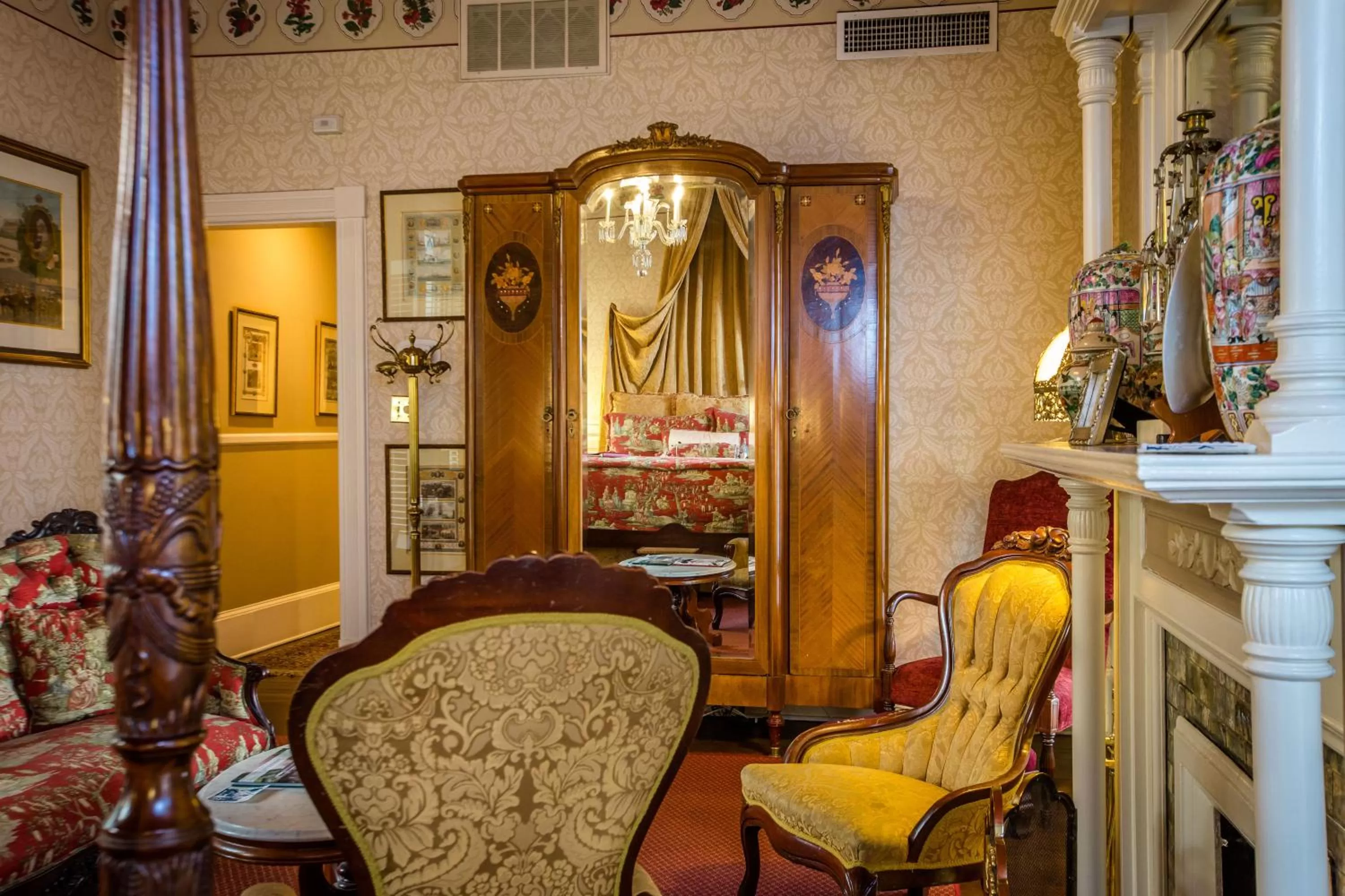 Seating Area in Ballastone Inn